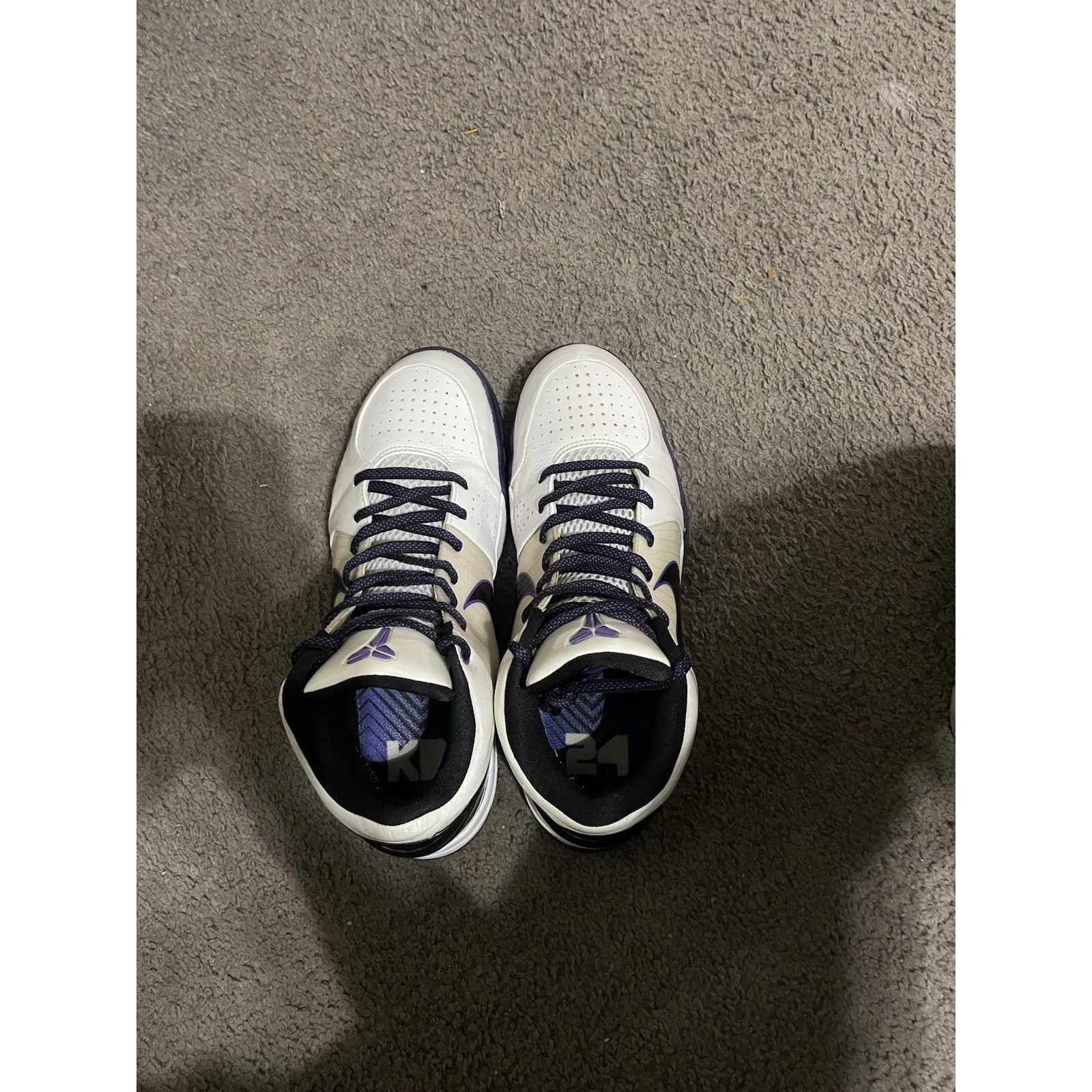 Nike Size 11- Rare Nike Zoom Kobe 4 Inline 2008 Lakers Away 24 Size US 11 / EU 44 - 4 Thumbnail