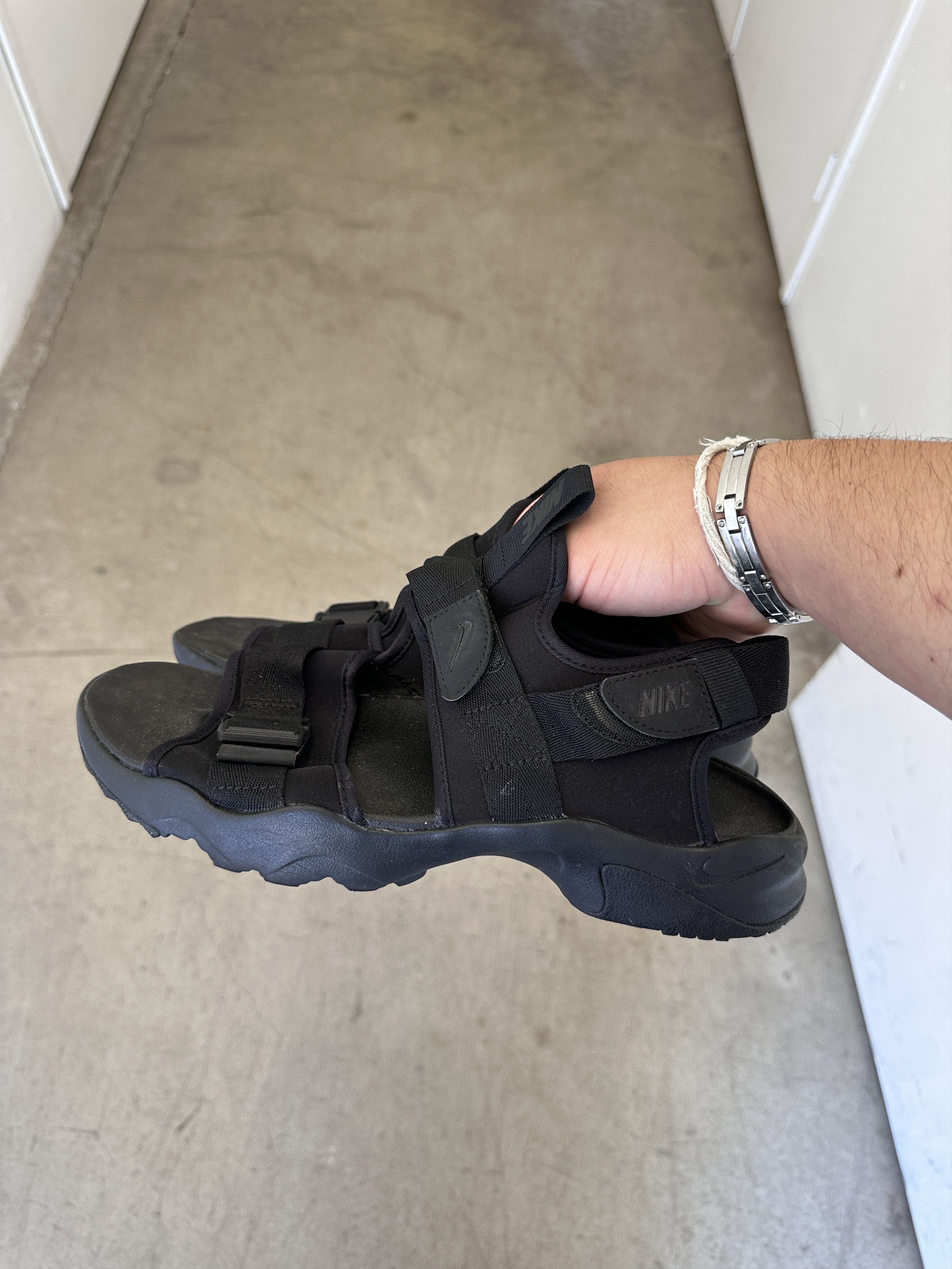 Nike Nike sandals with runner sole. 820. Size US 10 / EU 43 - 1 Thumbnail