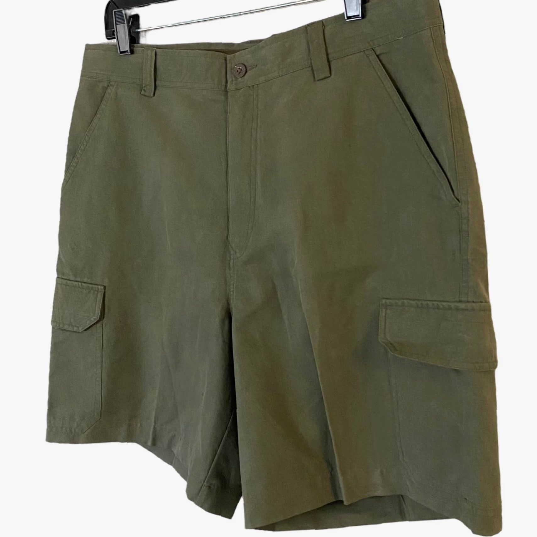 Tommy Bahama Tommy Bahama Silk Cargo Shorts Olive Green Mens Size W35 Relaxed-Fit Casual Size US 35 - 2 Thumbnail