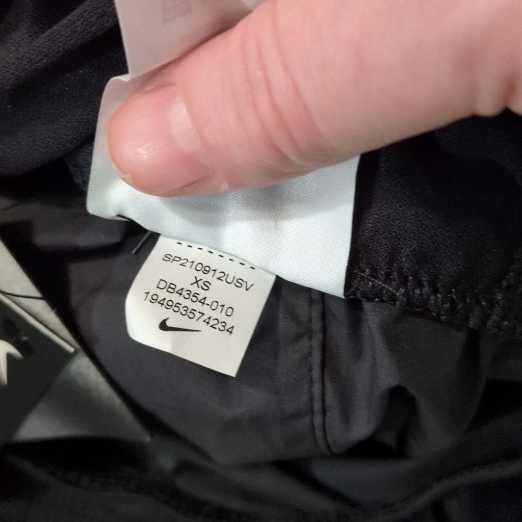 Nike Nike Black And White Running Shorts Size XS Size 26" / US 2 / IT 38 - 9 Thumbnail