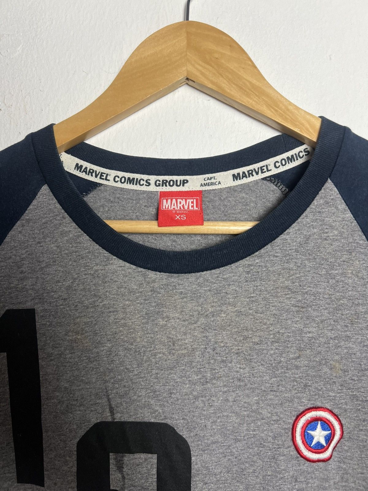 Marvel Comics Captain America 1941 Super Soldier Raglan Marvel Tee Size US M / EU 48-50 / 2 - 5 Thumbnail