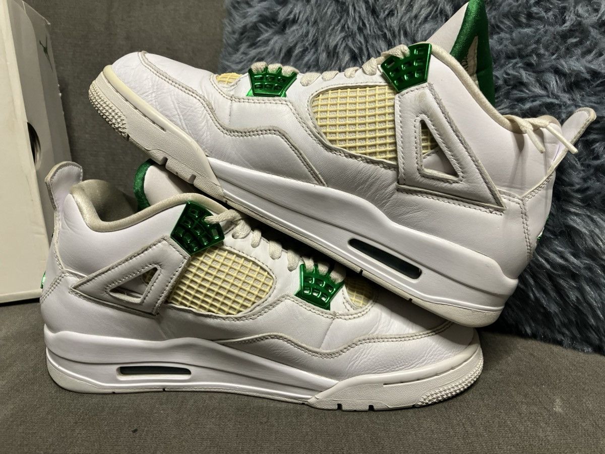 Jordan Brand Sz 9.5m- AJ4 Retro Metallic Green- used/og box Size US 9.5 / EU 42-43 - 7 Thumbnail