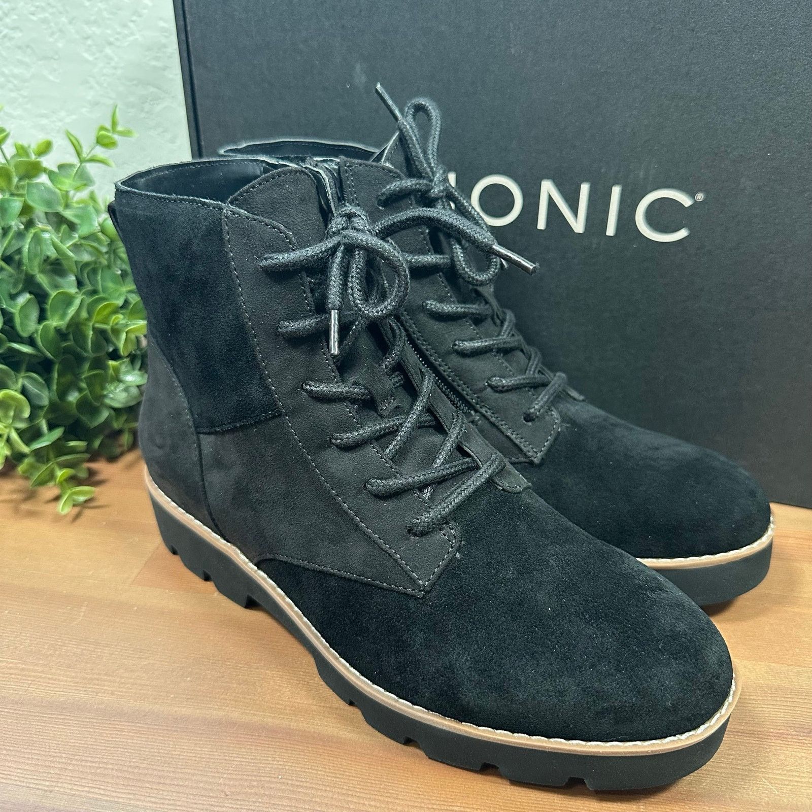 Vionic Vionic Larson Water Repellent Suede Lace-Up Ankle Boots Size US 6 / IT 36 - 3 Thumbnail