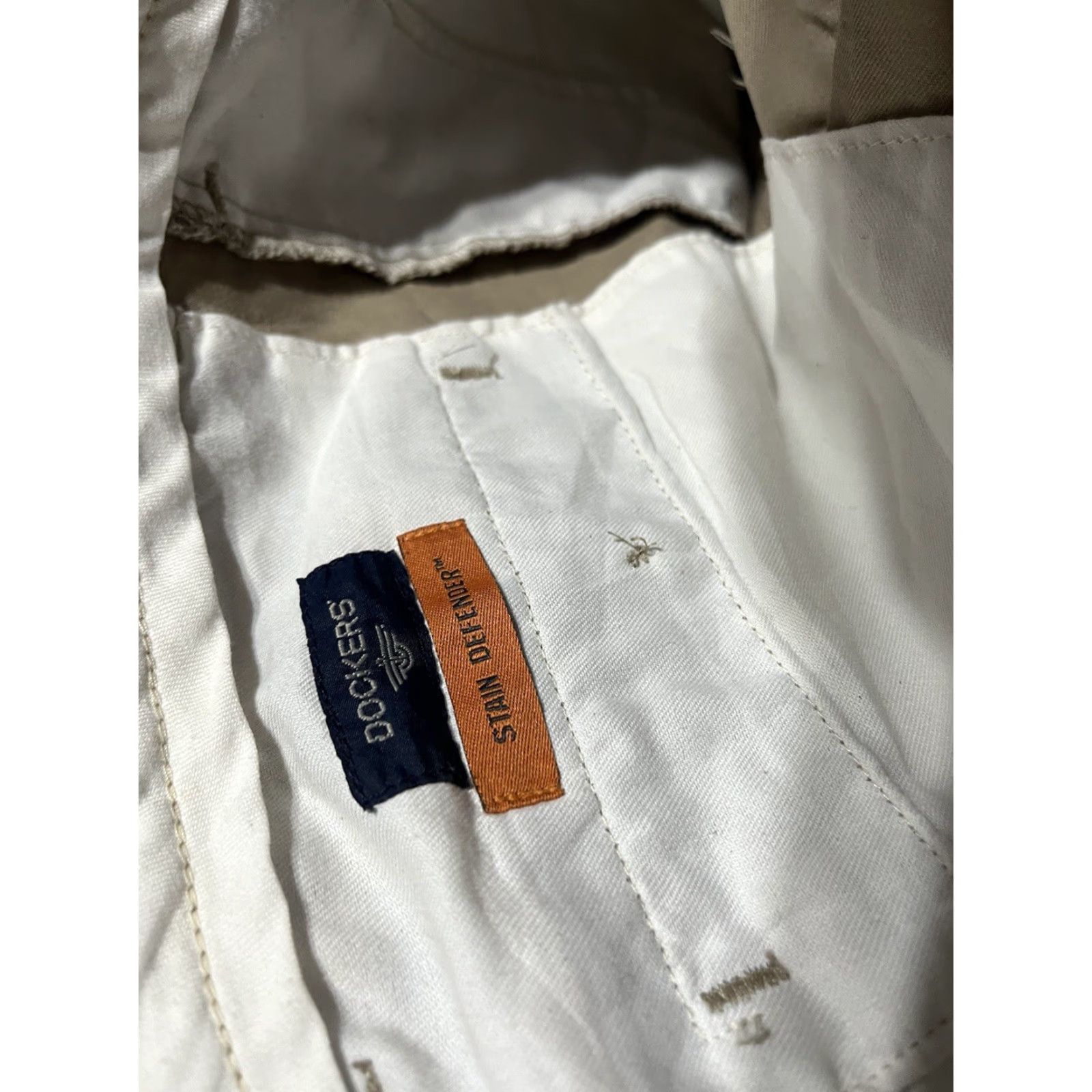 Dockers Dockers Men’s 33x30 Beige Pleated Individual Fit Dress Pants Stain Defender Mens Size US 33 - 5 Thumbnail