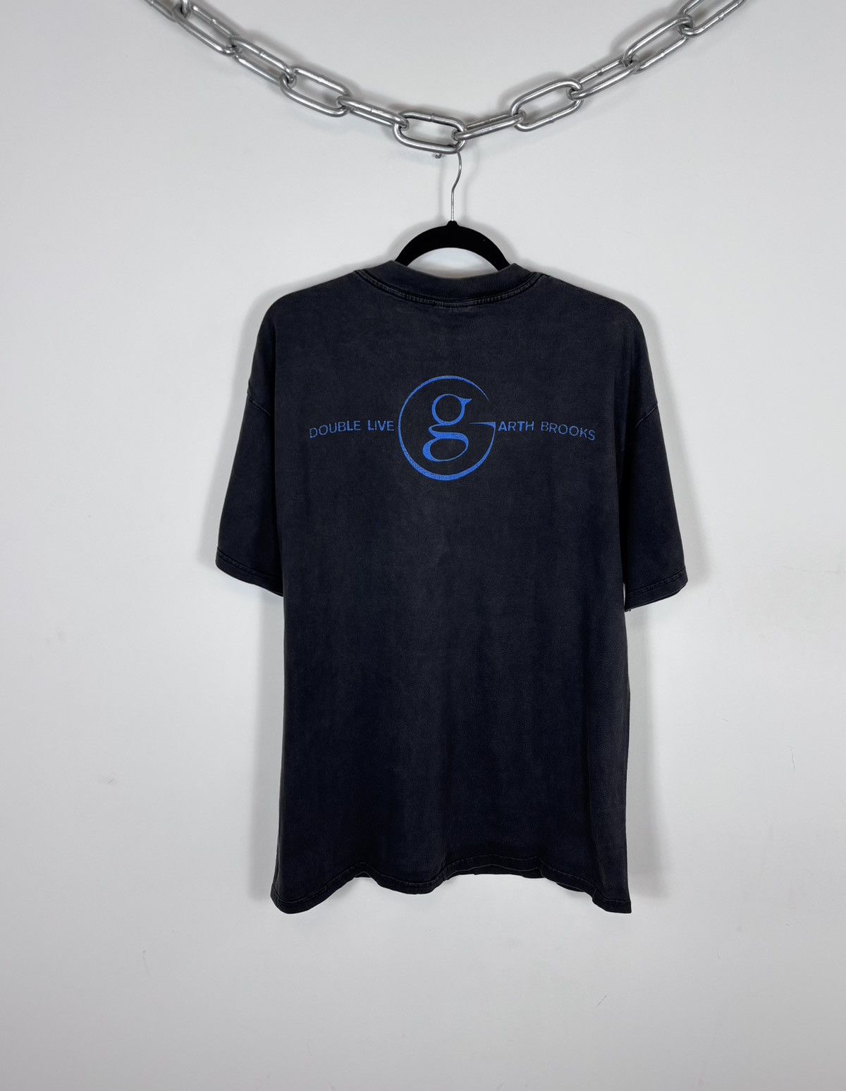 Band Tees Vintage Garth Brooks 1998 Double Live Album Black T-Shirt Size US XL / EU 56 / 4 - 2 Thumbnail