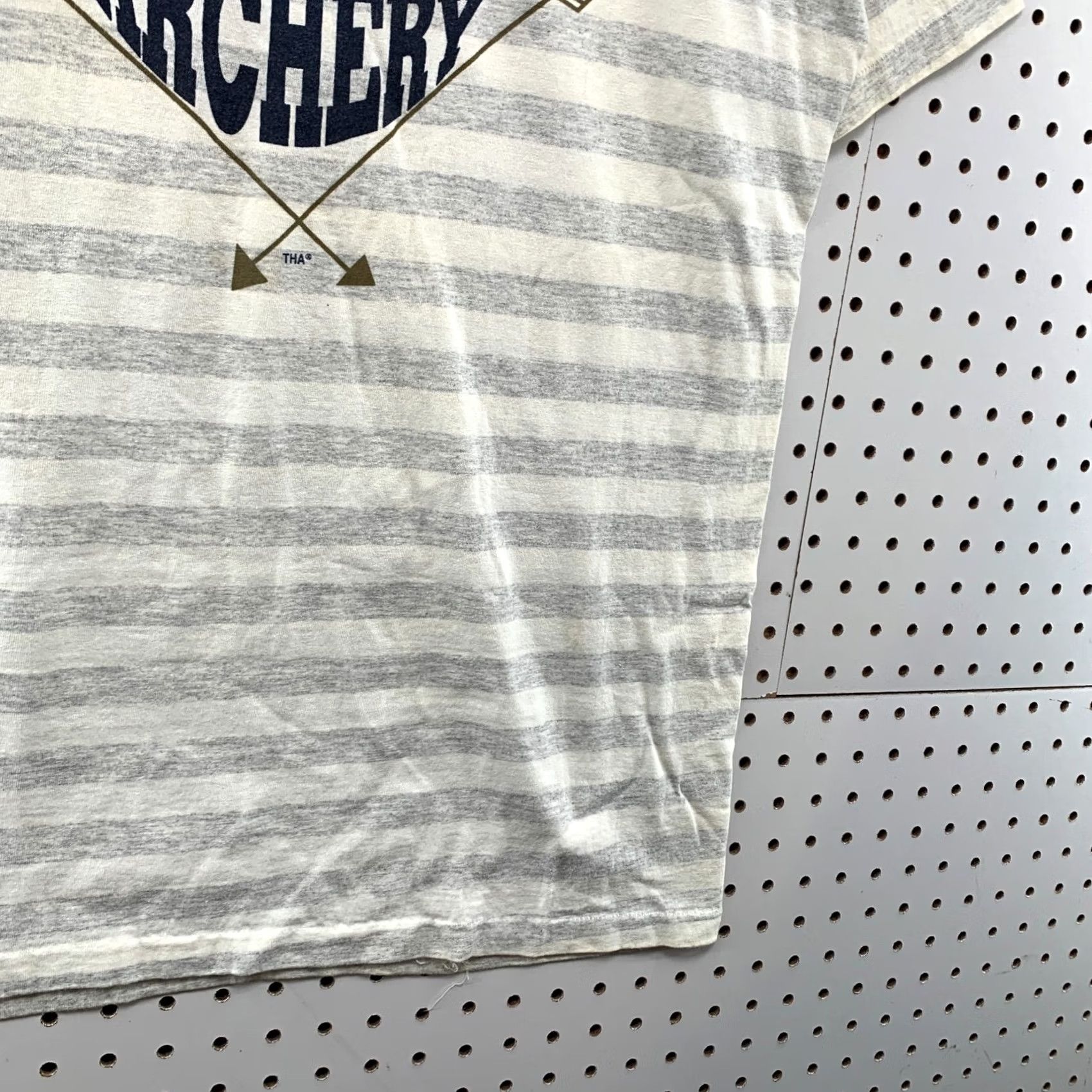 Vintage VINTAGE 90s 3D Archery Shirt Mens XL White Gray USA Single Stitch T-Shirt Size US XL / EU 56 / 4 - 5 Thumbnail