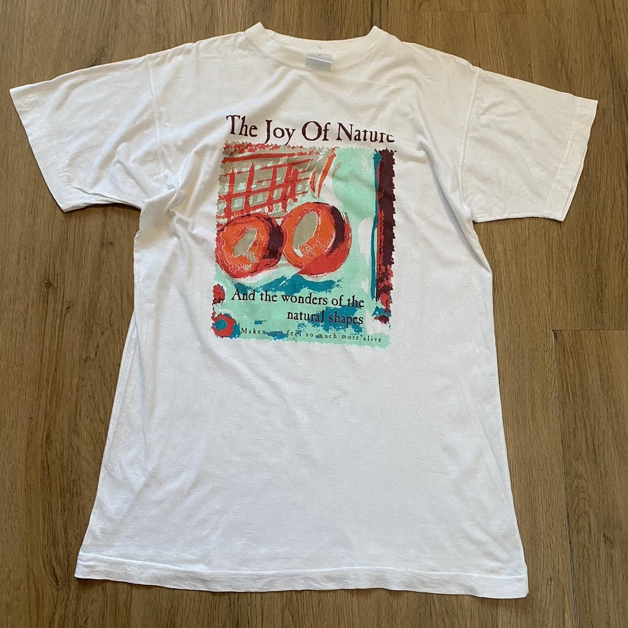 Other 1990s white nature graphic tee with red accents Size US M / EU 48-50 / 2 - 1 Thumbnail