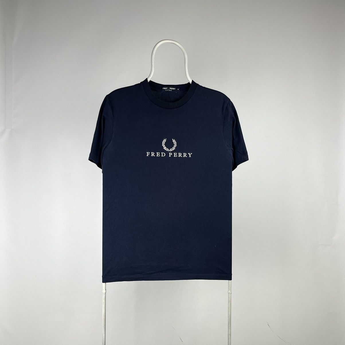 Fred Perry Fred perry Tshirt embroidered logo size medium Size US M / EU 48-50 / 2 - 1 Thumbnail