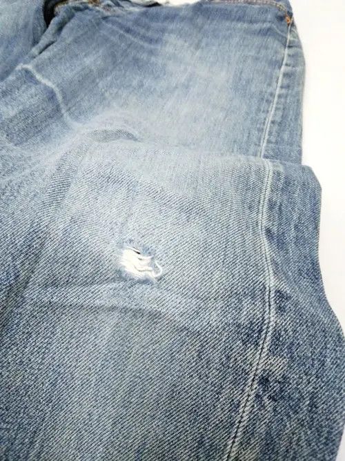 Levi's 90s Vintage Levi's 501 Made In USA Distressed Jeans 33x32 Size US 33 - 5 Thumbnail