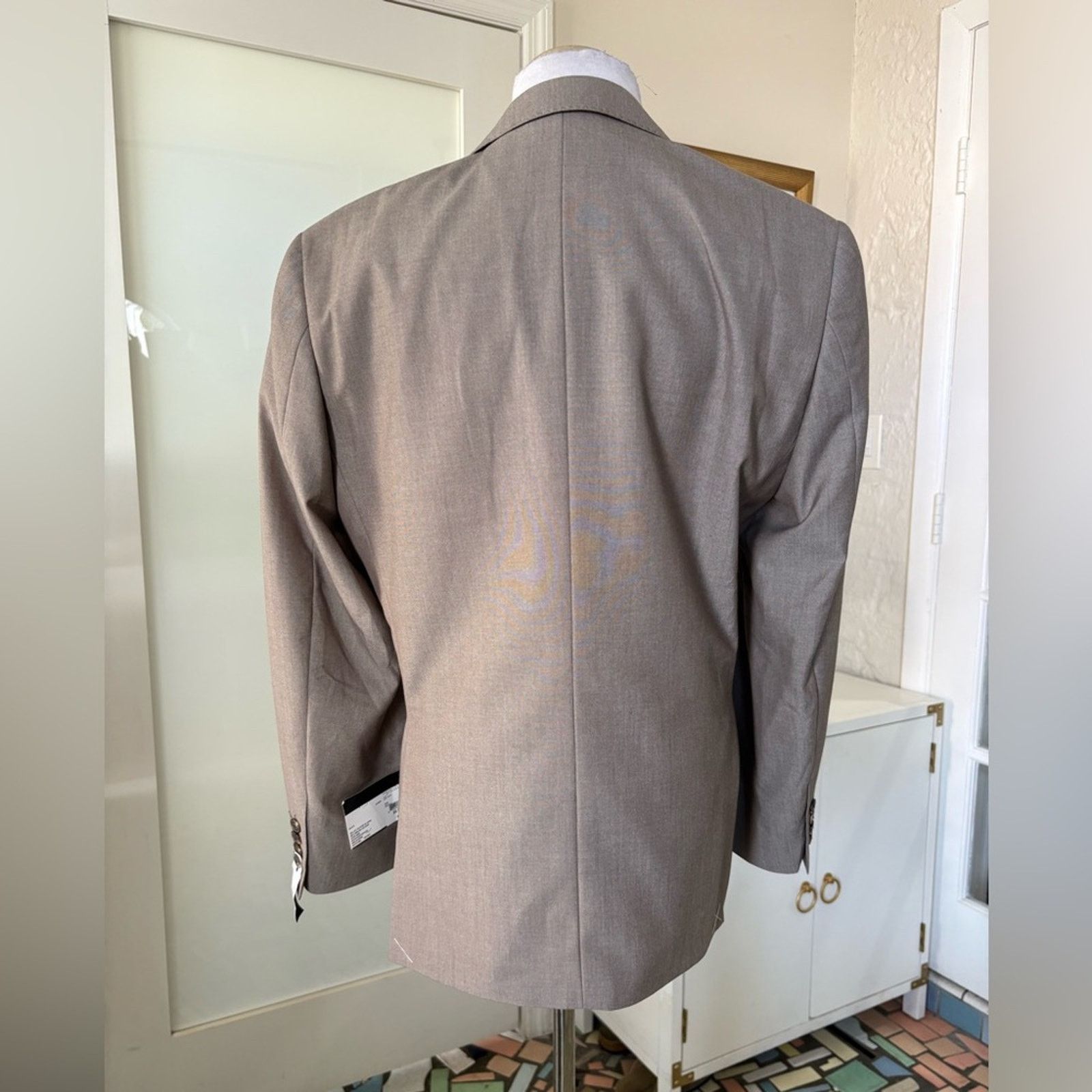 J Ferrar NWT- J. Ferrar- Ultra Comfort Stretch Classic Fit Suit- Tan Size 36S - 3 Thumbnail