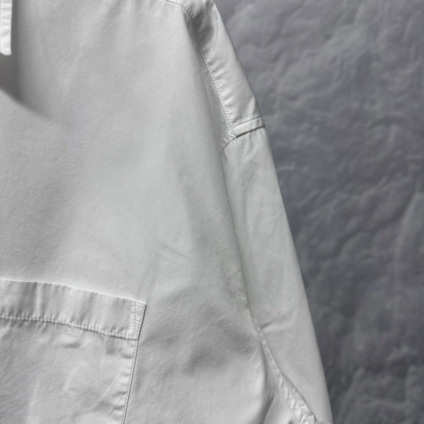 Prada prada pocket logo embroidered shirt in white Size US S / EU 44-46 / 1 - 4 Thumbnail