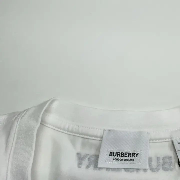 Burberry Burberry Burberry Monster Graphic Print Short Sleeve T-Shi Size US L / EU 52-54 / 3 - 4 Thumbnail