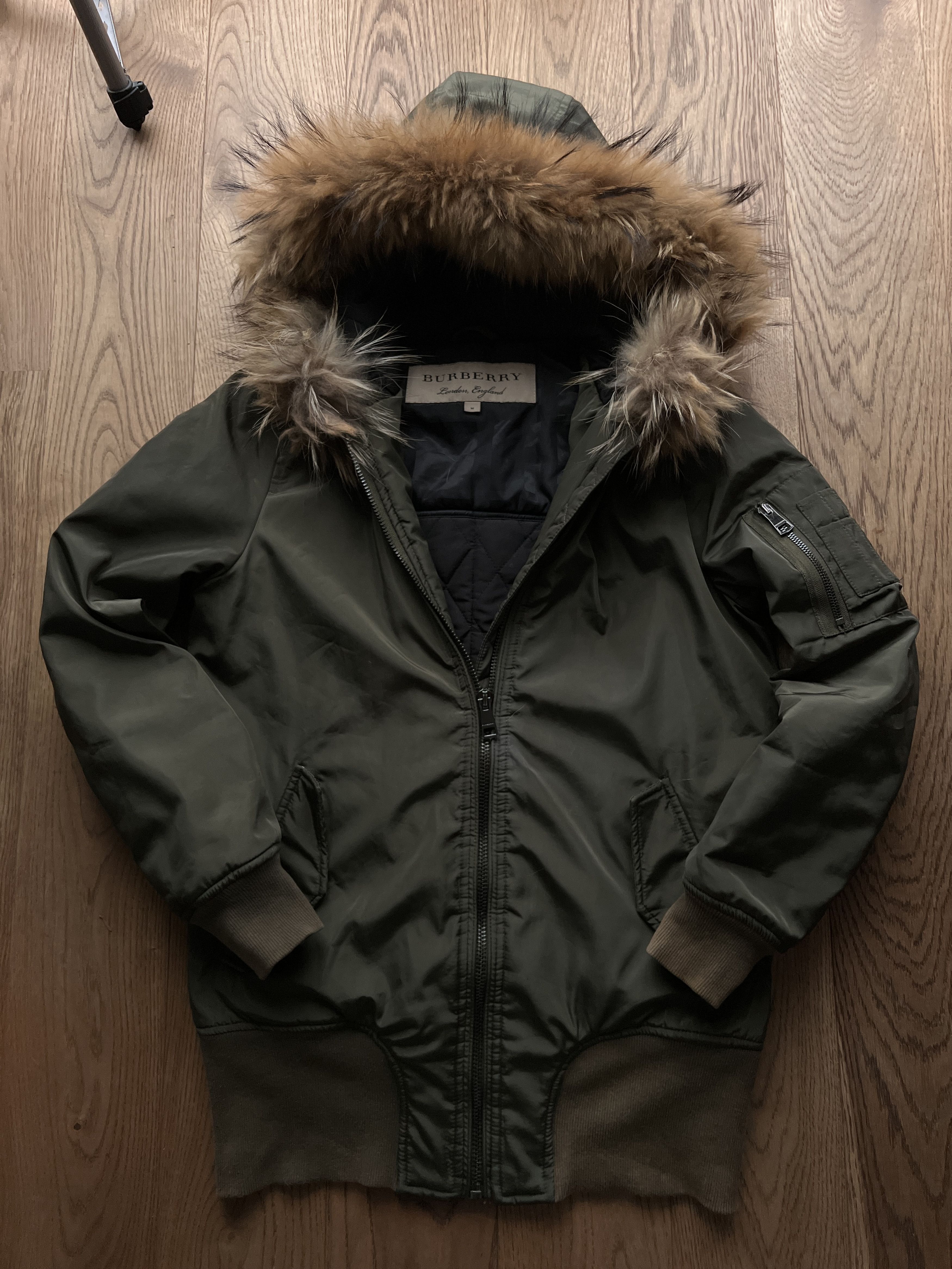 Burberry Burberry vintage faux fur hood bomber jacket avant garde y2k Size M / US 6-8 / IT 42-44 - 4 Thumbnail