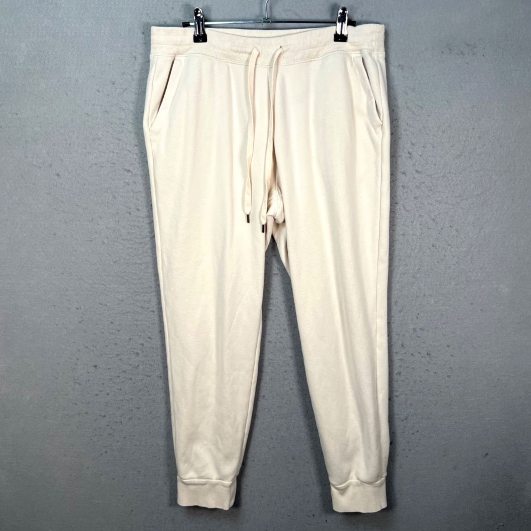 Uniqlo Uniqlo Womens Large Ivory White Jogger SweatPants Drawstring Waist Pants City Women's Size 36" / US 14 / IT 50 - 2 Thumbnail