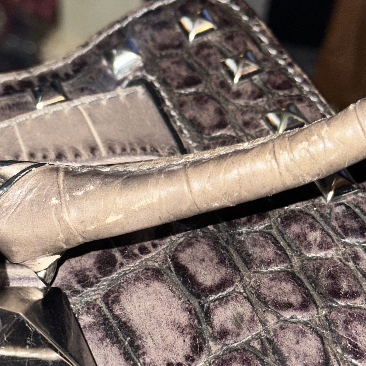 Michael Kors Michael Kors Hamilton gray ombré crocodile stud handbag Size ONE SIZE - 14 Thumbnail