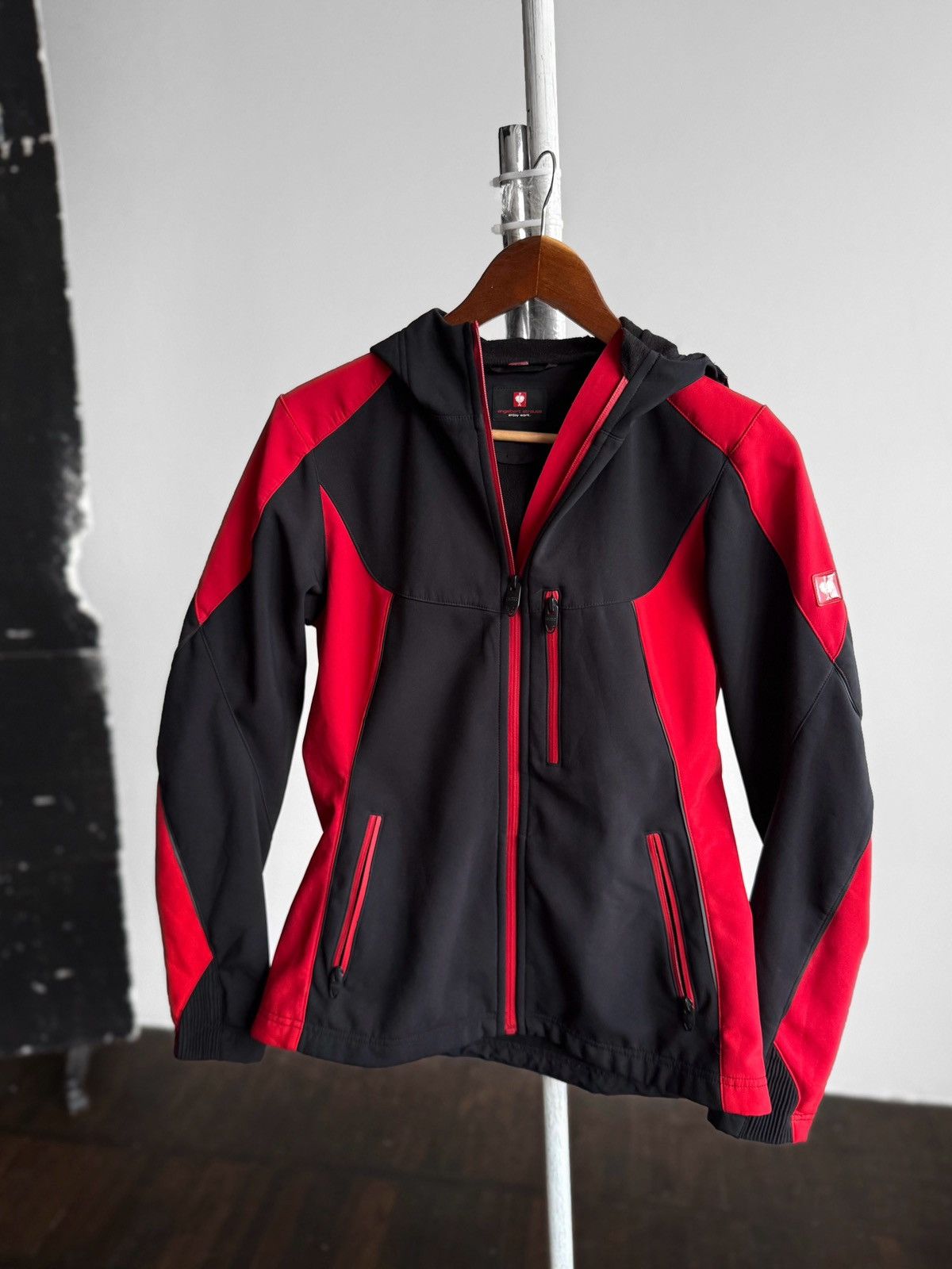 Other Engelbert Strauss Womens Black Red Softshell Jacket Hooded Size M / US 6-8 / IT 42-44 - 1 Thumbnail