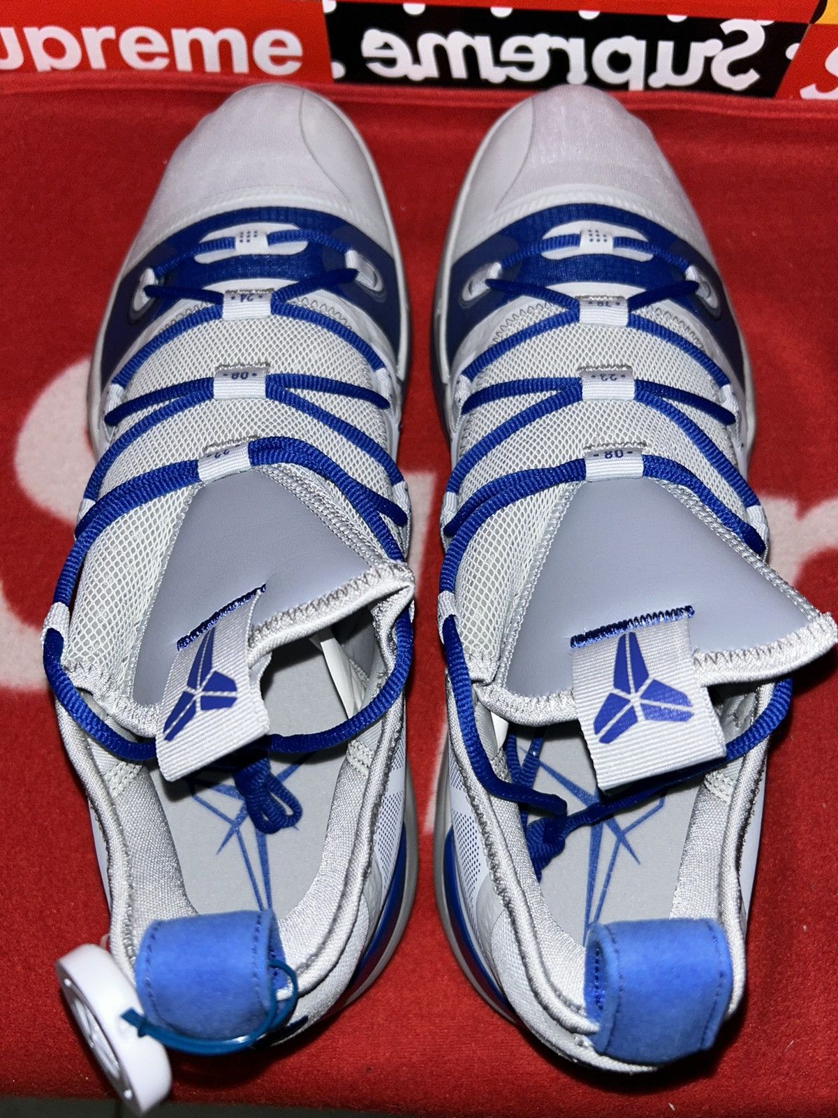 Nike Nike Kobe AD 2 Exodus University of Kentucky PE Sample NEW Size US 15 / EU 48 - 4 Thumbnail