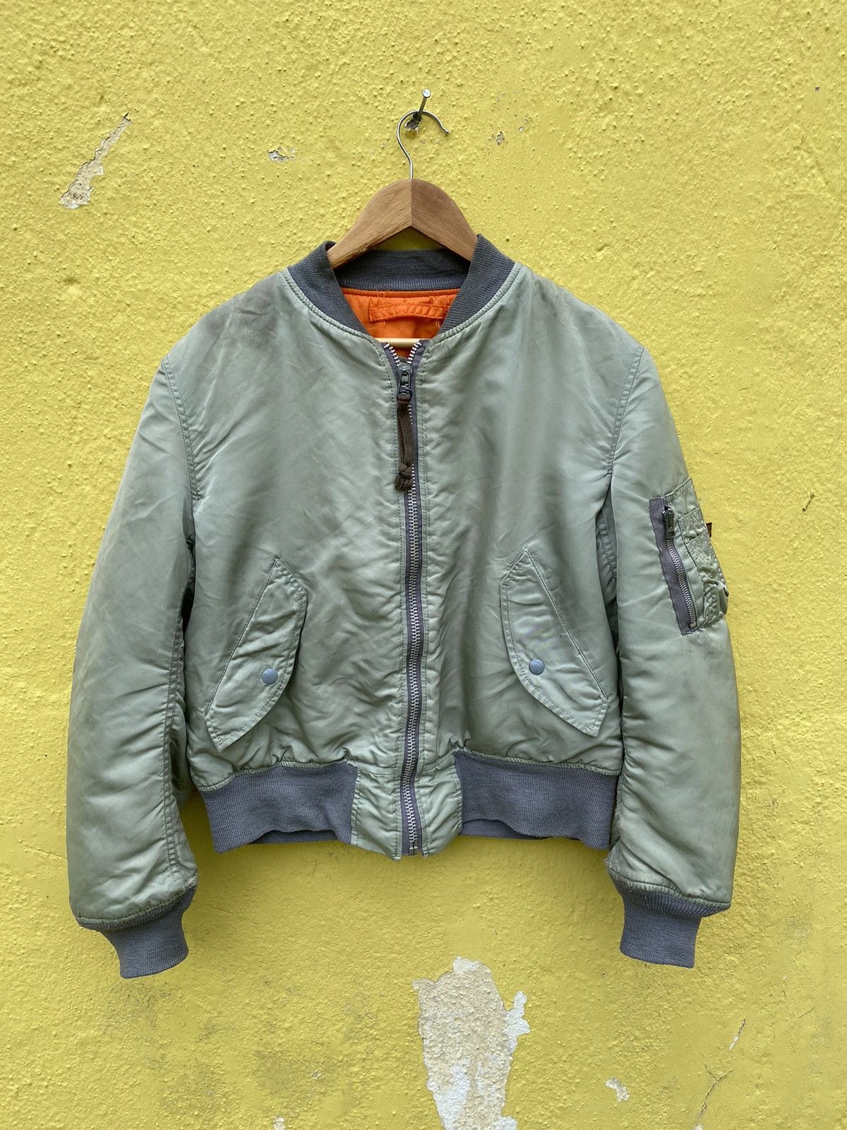 Alpha Industries Vintage ma-1 Alpha industries bomber jacket Size US M / EU 48-50 / 2 - 5 Thumbnail