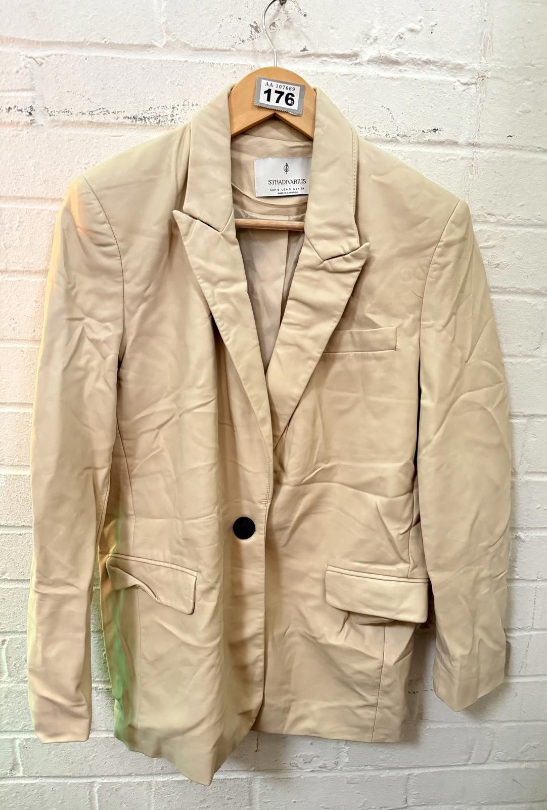 Other Stradivarius Beige Women's Blazer Size M / US 6-8 / IT 42-44 - 1 Thumbnail