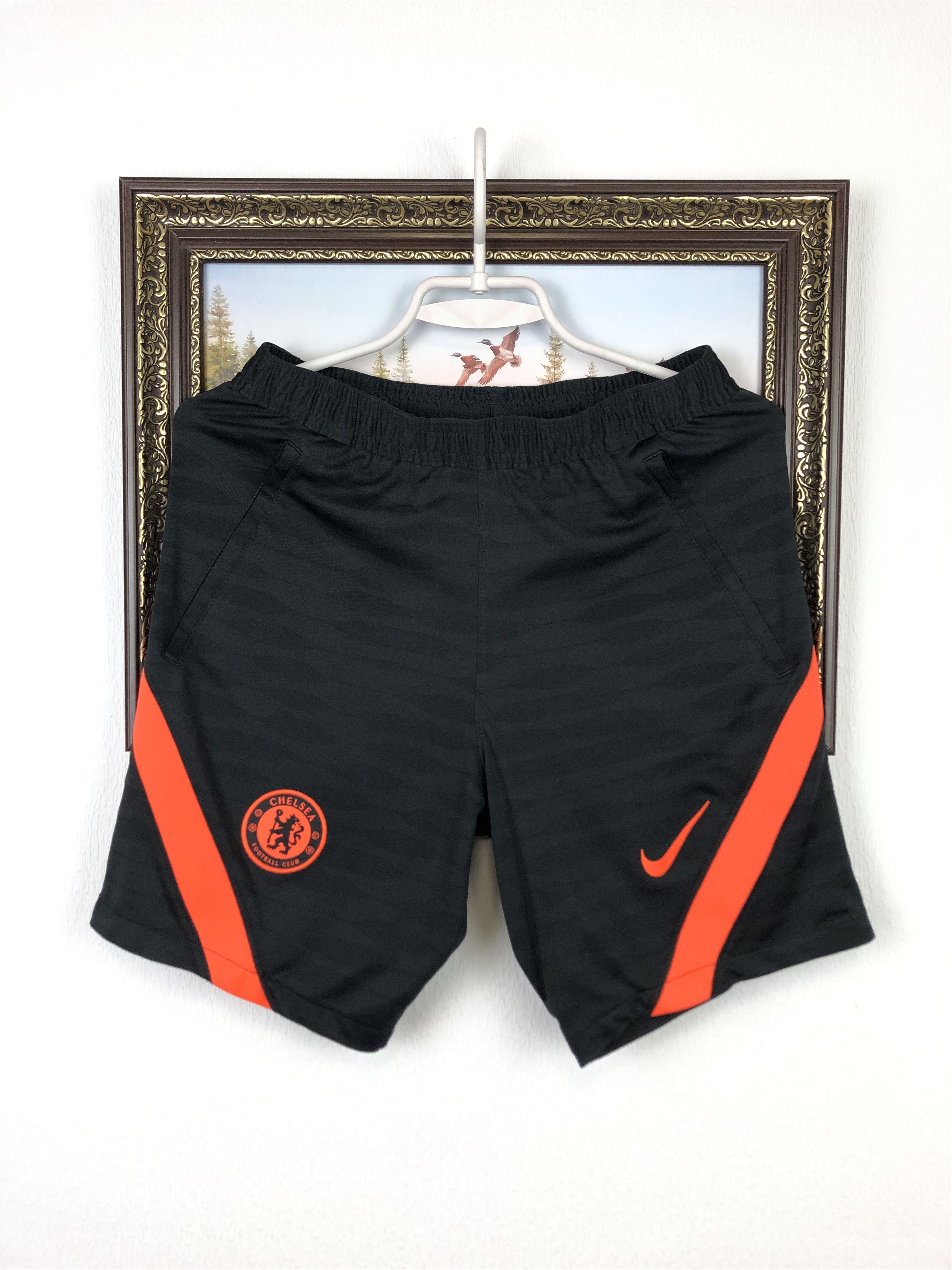 Nike Chelsea Nike Football Shorts Soccer Track Mens Athletic S Size US 30 / EU 46 - 1 Thumbnail