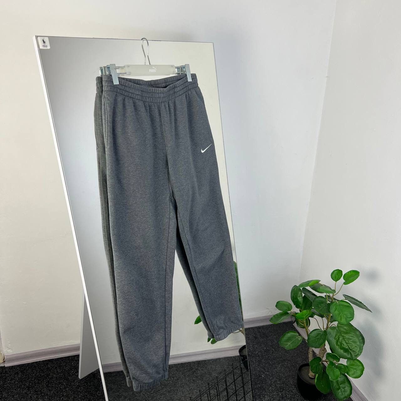 Nike Vintage Y2K Nike Swoosh Baggy Sweatpants Streetwear Style Size US 32 / EU 48 - 1 Thumbnail