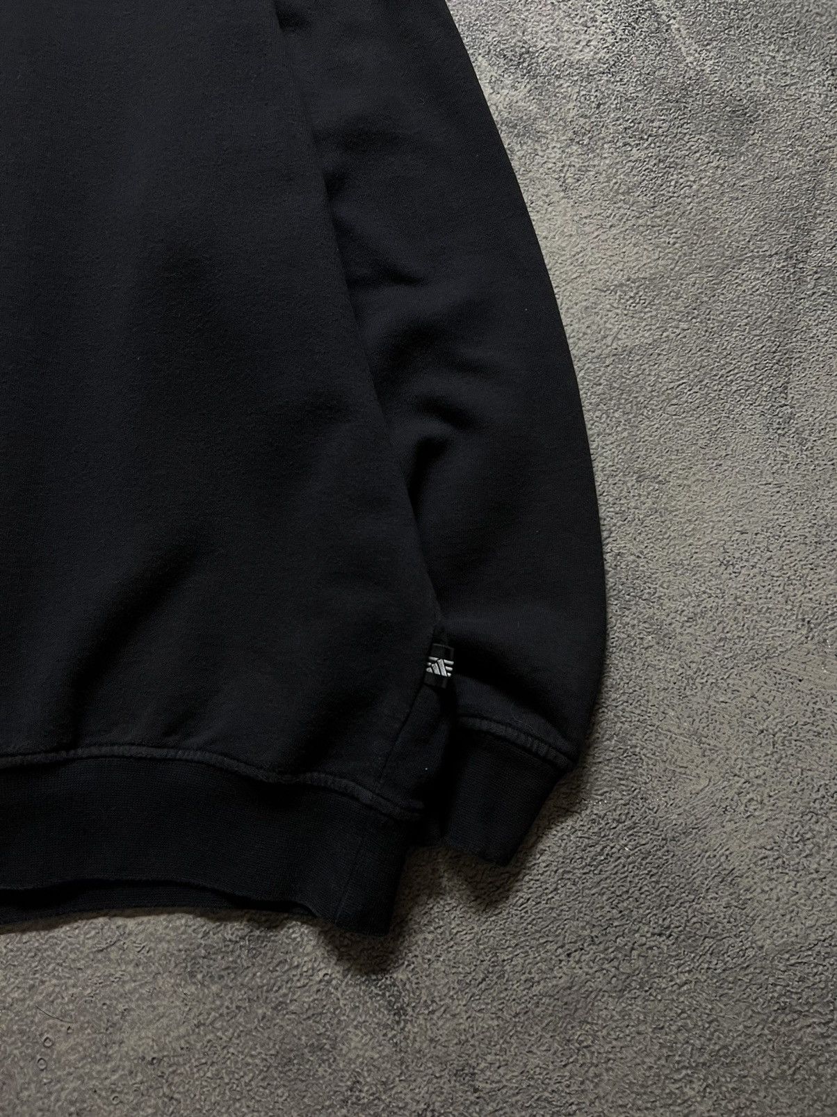 Adidas × Vintage Vintage Y2k Adidas 🖤 Mini Logo Sweatshirt 00’s Size US M / EU 48-50 / 2 - 3 Thumbnail