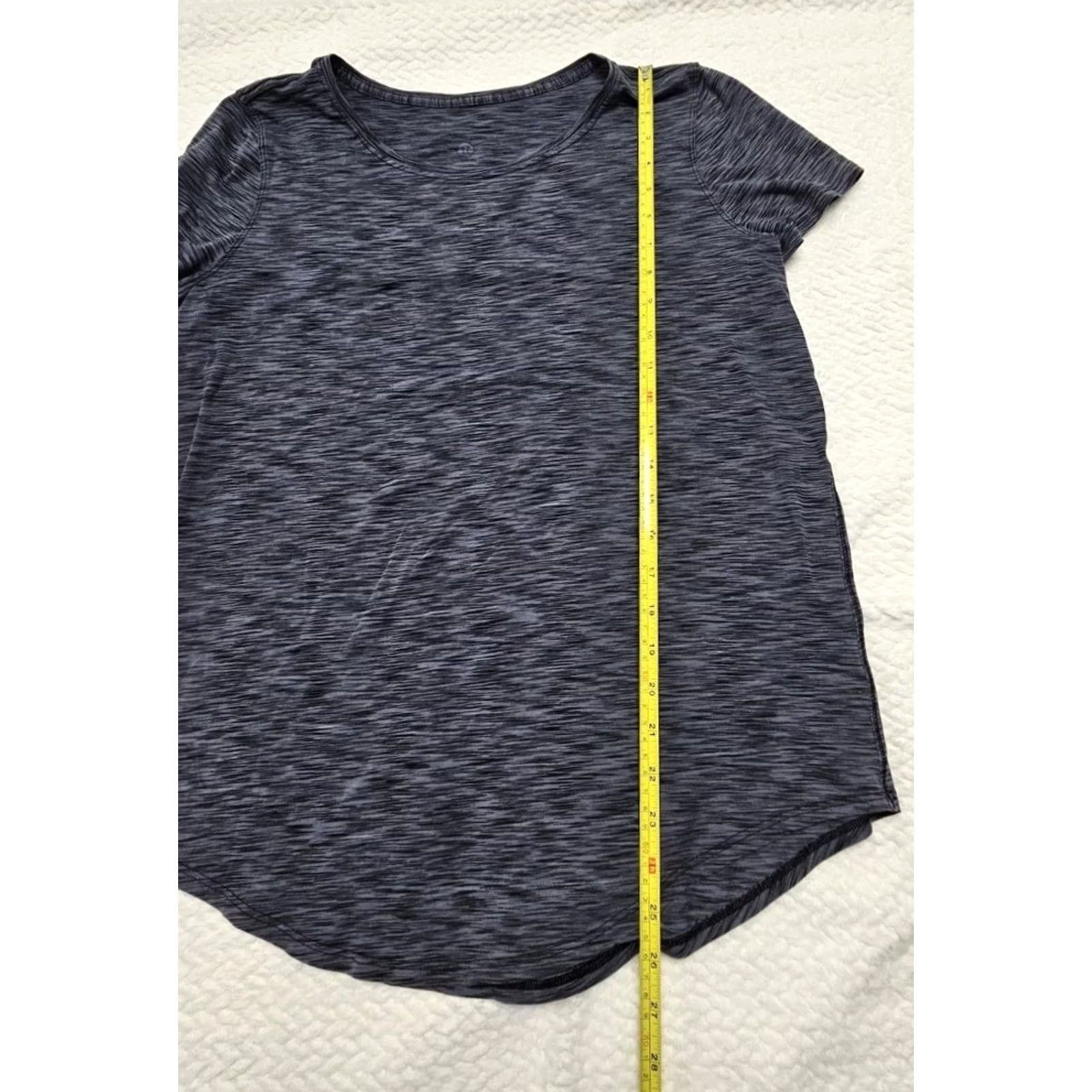 Lululemon Lululemon Scoop Neck Tee Women’s Active Shirt Size 8 Heather Dark Gray Crew Neck Basic Casual Women Activewear Yoga Running Gym Training Shirt Size M / US 6-8 / IT 42-44 - 3 Thumbnail