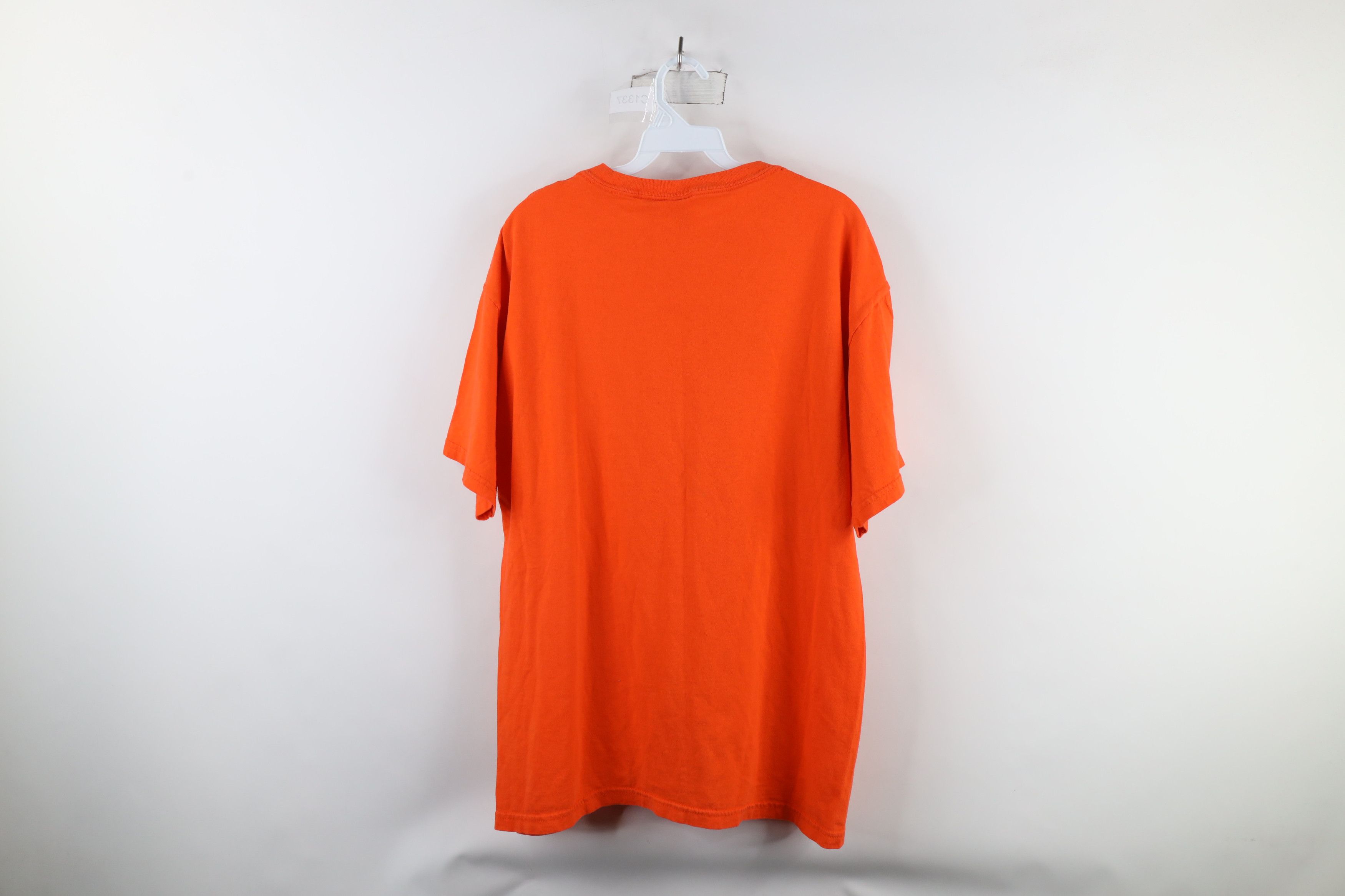Vintage Vintage 90s Streetwear Halloween Bee Witching T-Shirt Orange Size L / US 10 / IT 46 - 8 Thumbnail