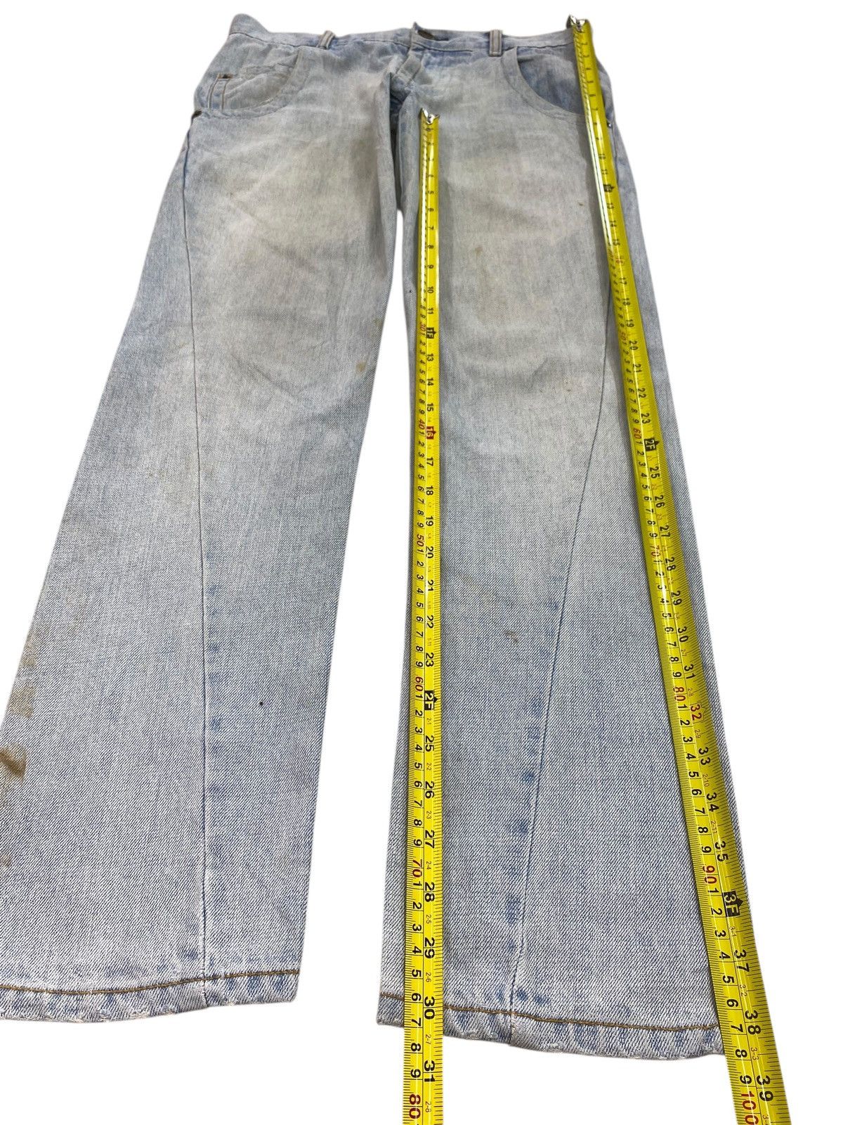 Japanese Brand Japanese Brand Faded Light Wash Style Buckle Back Jeans Size US 31 - 6 Thumbnail