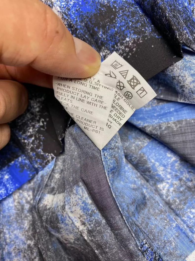 Issey Miyake Issey Miyake size:3 Blue mainline show pleated coat Size L / US 10 / IT 46 - 9 Thumbnail