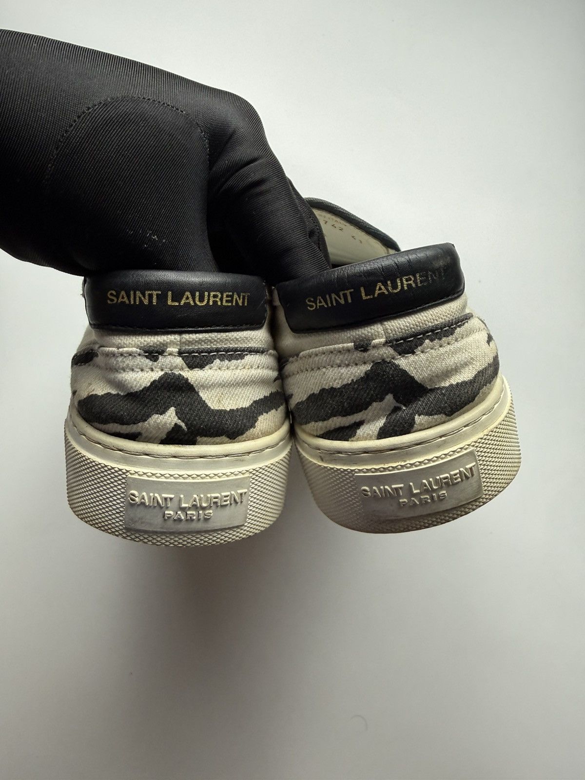 Saint Laurent Paris Saint Laurent Paris Zebra Slip On Size US 8 / EU 41 - 5 Thumbnail