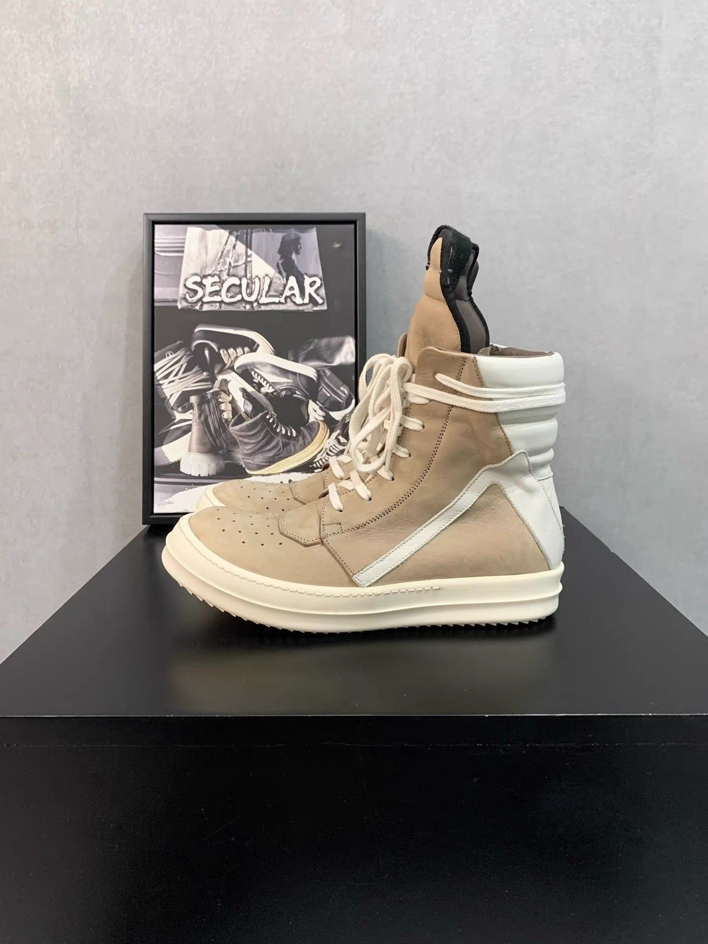 Rick Owens Rick Owens Main Line Wheat Inverted Triangle Geobasket K34 Size US 6 / IT 36 - 2 Thumbnail
