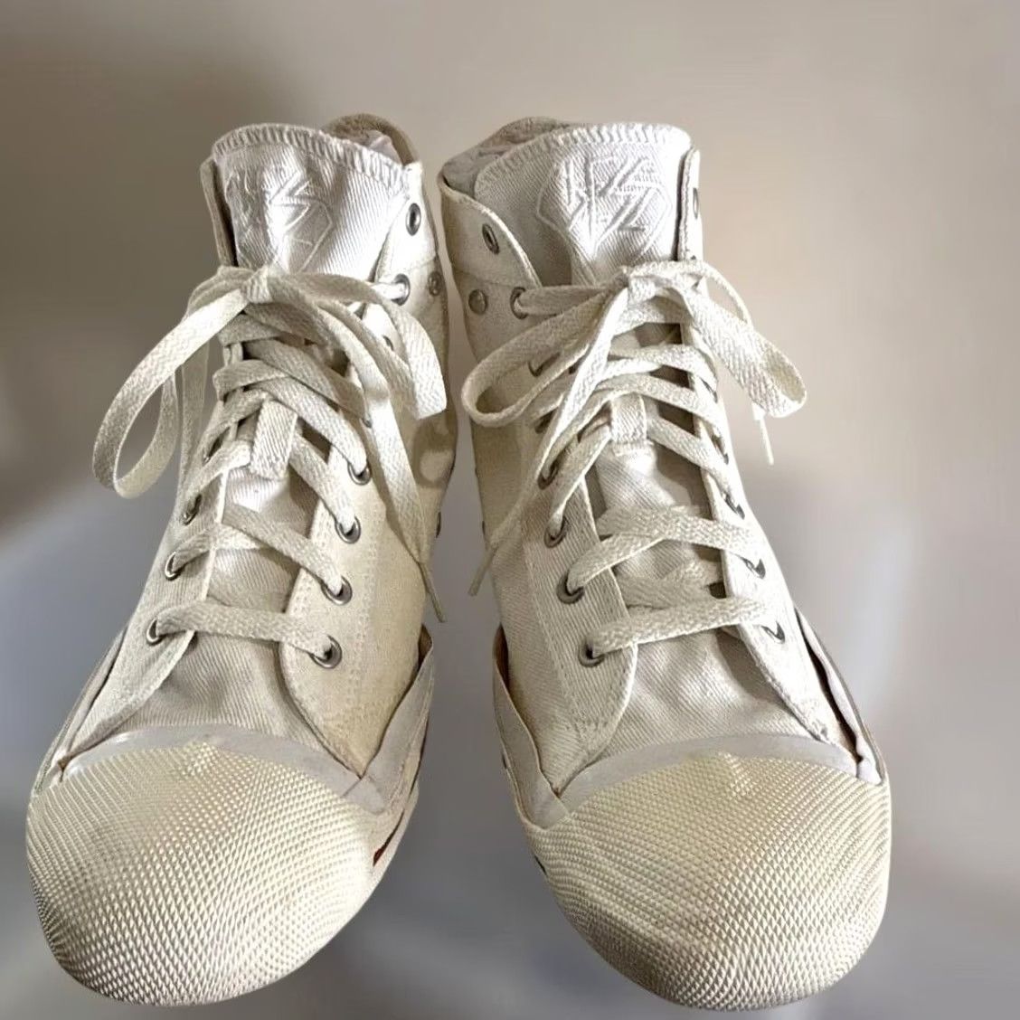 Diesel VINTAGE Diesel Men 10.5US High Cut Sneakers White Luxury ITA 90s 00s Size US 11 / EU 44 - 4 Thumbnail