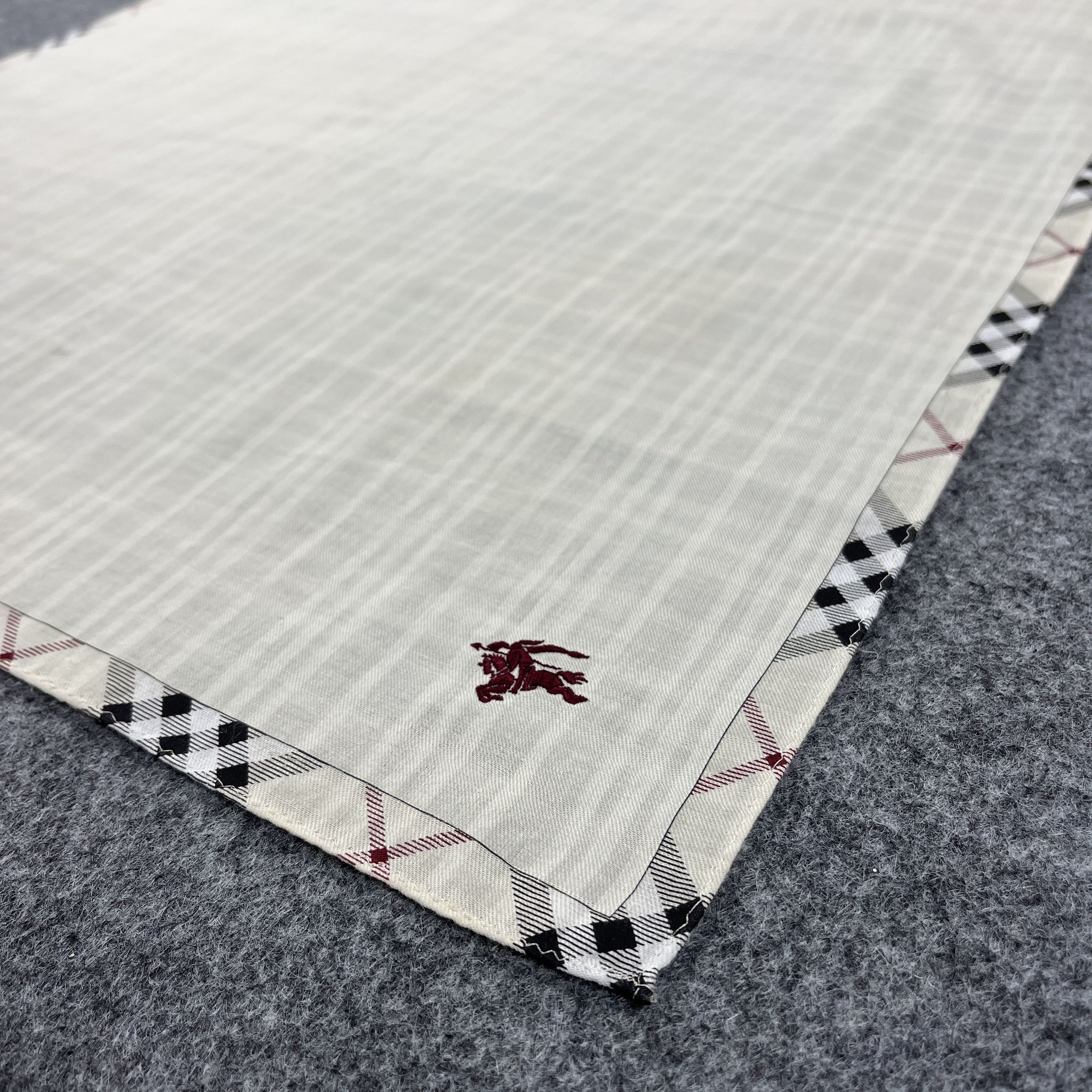 Burberry Burberry Handkerchief / Bandana / Neckerchief B522 Size ONE SIZE - 5 Thumbnail
