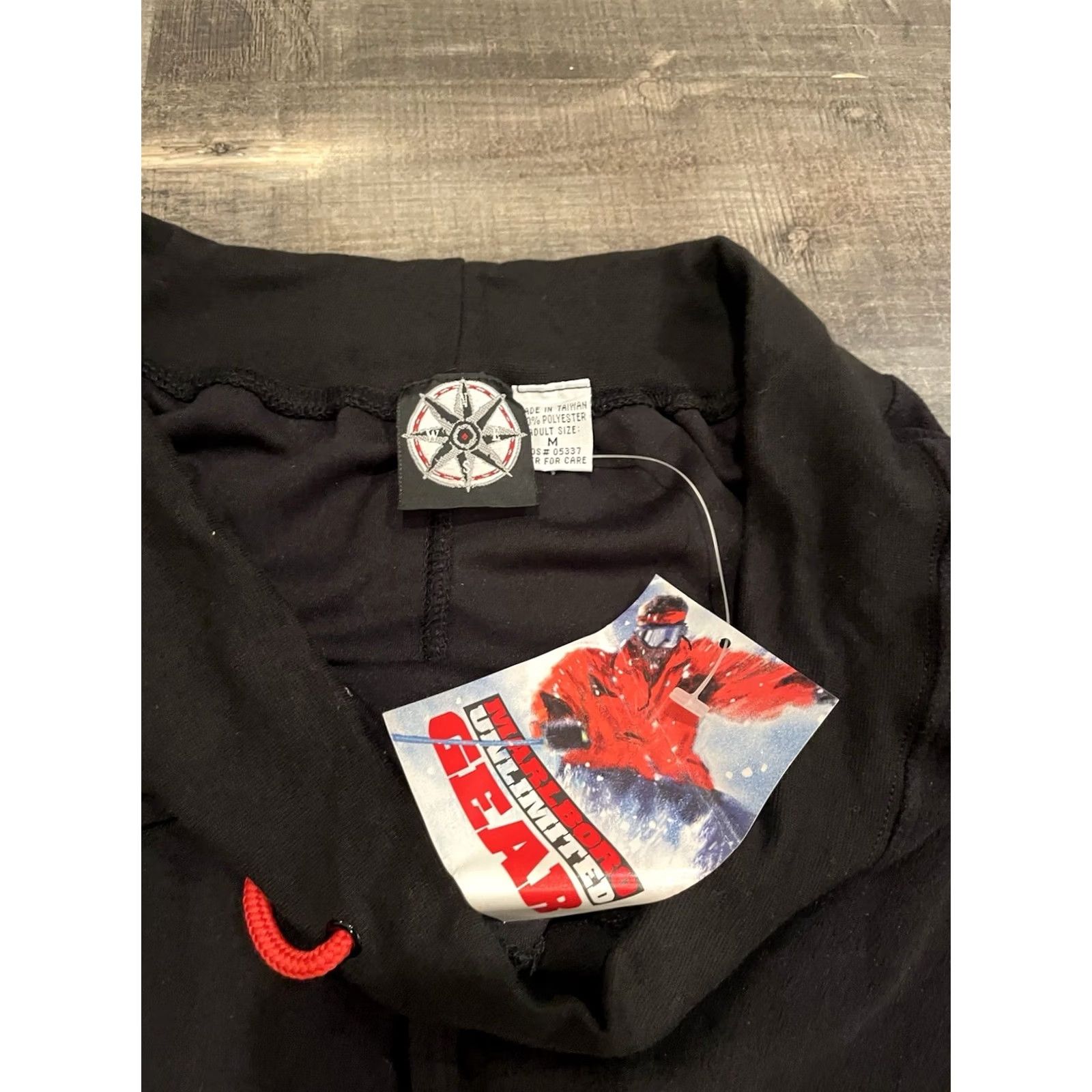 Marlboro VINTAGE Marlboro Unlimited Sweatpants Pants Unisex M Black 90s Tapered Pockets Drawstring Washable Size US 31 - 4 Thumbnail