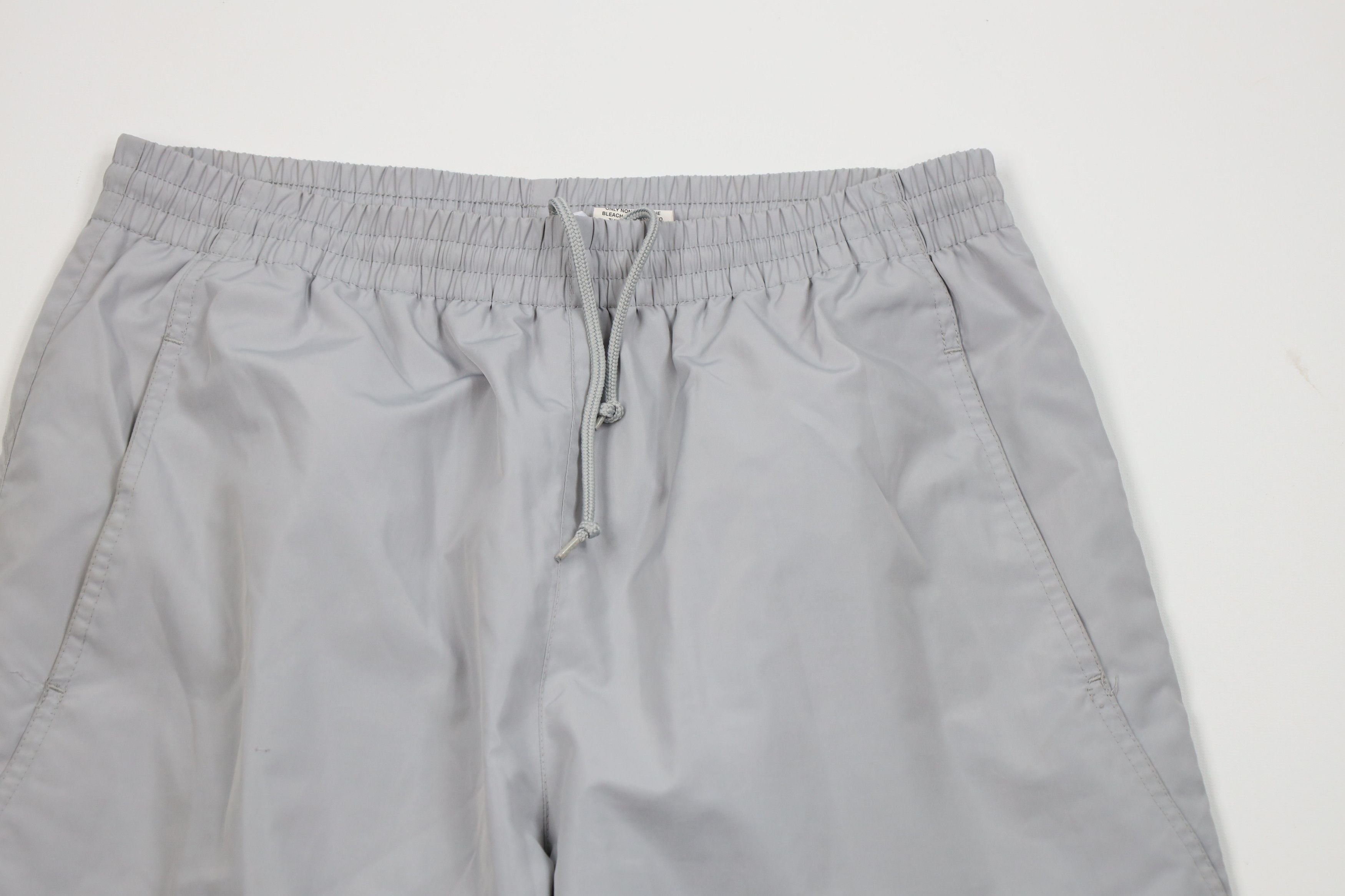 Champion Vintage 90s Champion Spell Out Lined Windbreaker Pants Gray Size US 32 / EU 48 - 2 Thumbnail