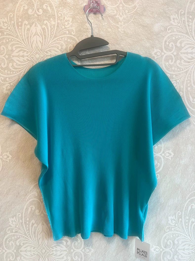 Issey Miyake Issey Miyake size:3 Lake blue close-pleated short-sleeved Size XS / US 0-2 / IT 36-38 - 1 Thumbnail