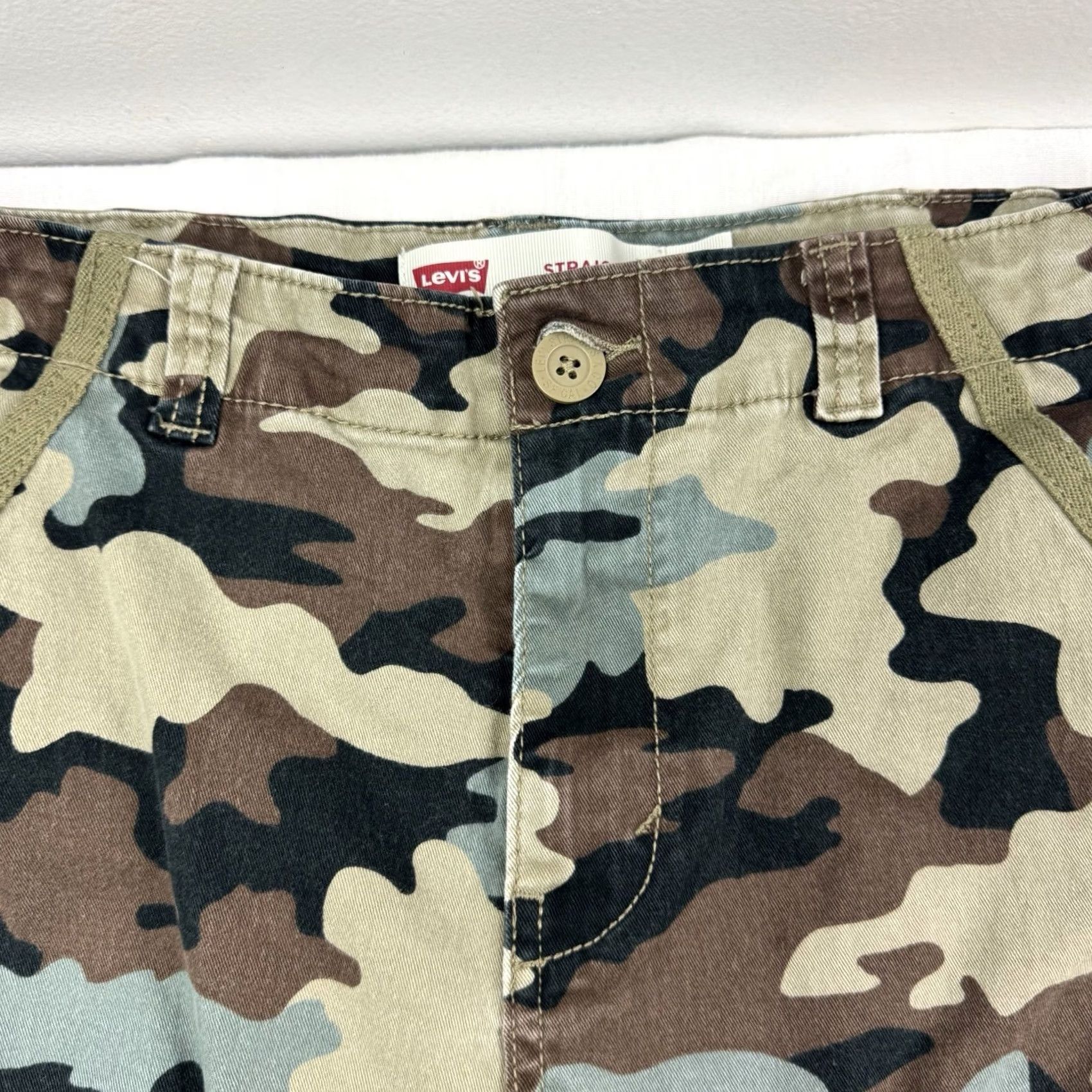 Levi's Levi's Camo Cargo Pants Womens 28x39 Pants Camouflage Pockets Straight Leg Vintage No Size 28" / US 6 / IT 42 - 5 Thumbnail