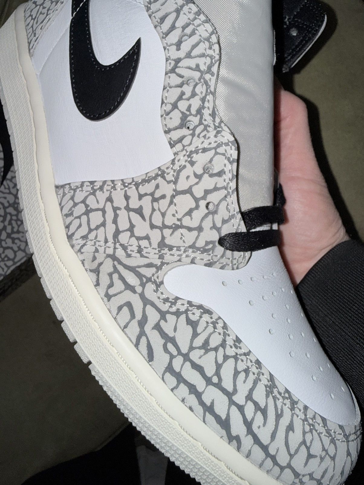 Jordan Brand Nike 1985 Air Jordan 1 “White Cement” Retro OG high top, NEW Size US 12.5 / EU 45-46 - 11 Thumbnail
