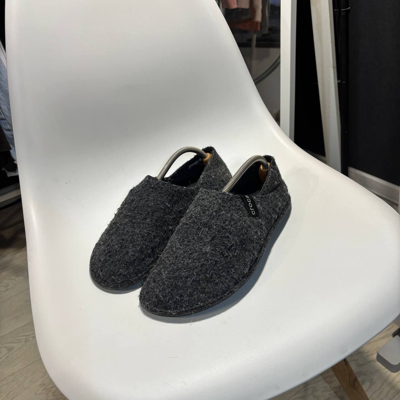 Crocs Crocs house slippers Size 43 (M9/W11) Size US 9 / EU 42 - 1 Thumbnail