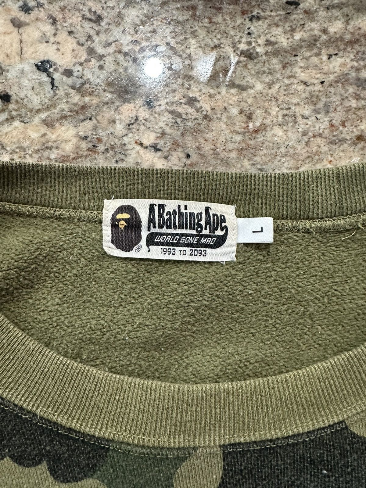 Bape Bape Camo Studded Crewneck Size US L / EU 52-54 / 3 - 5 Thumbnail