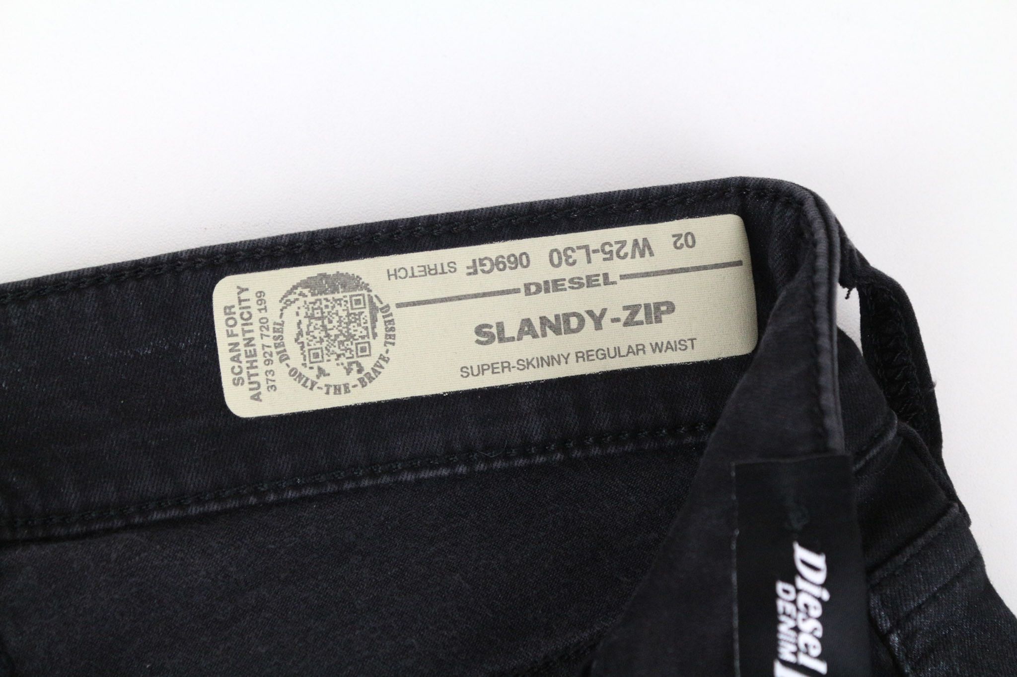 Diesel SLANDY-ZIP 069GF W25/L30 Grey Coated Jeans 71651 Size 25" / US 0 / IT 36 - 6 Thumbnail