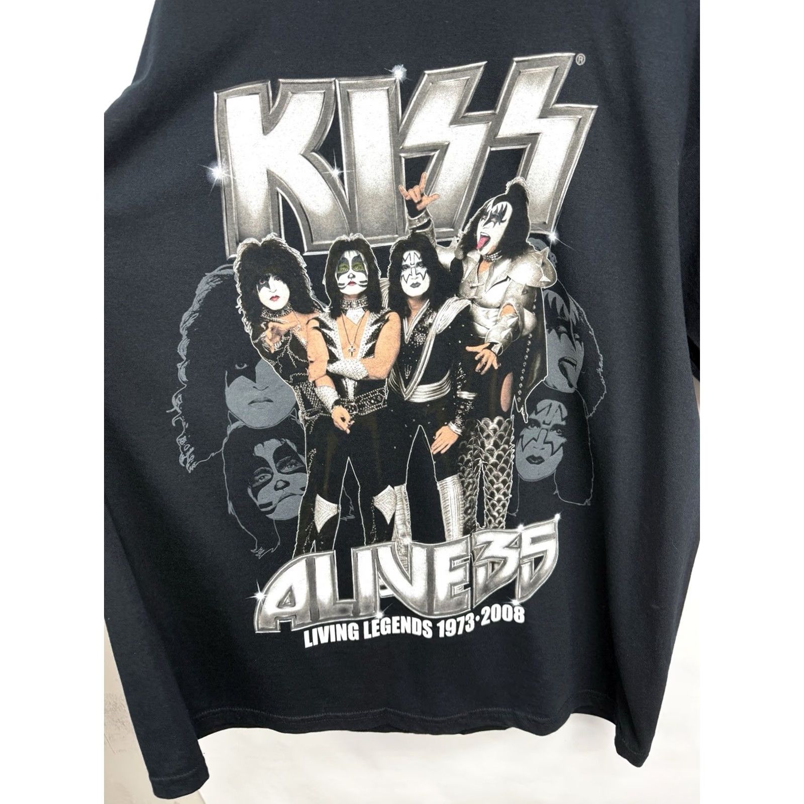 Gildan VINTAGE Kiss Alive 35 World Tour 1973 2008 T-Shirt Retro XL Mens Black Gildan Regular Size XL Shirt Size US XL / EU 56 / 4 - 5 Thumbnail