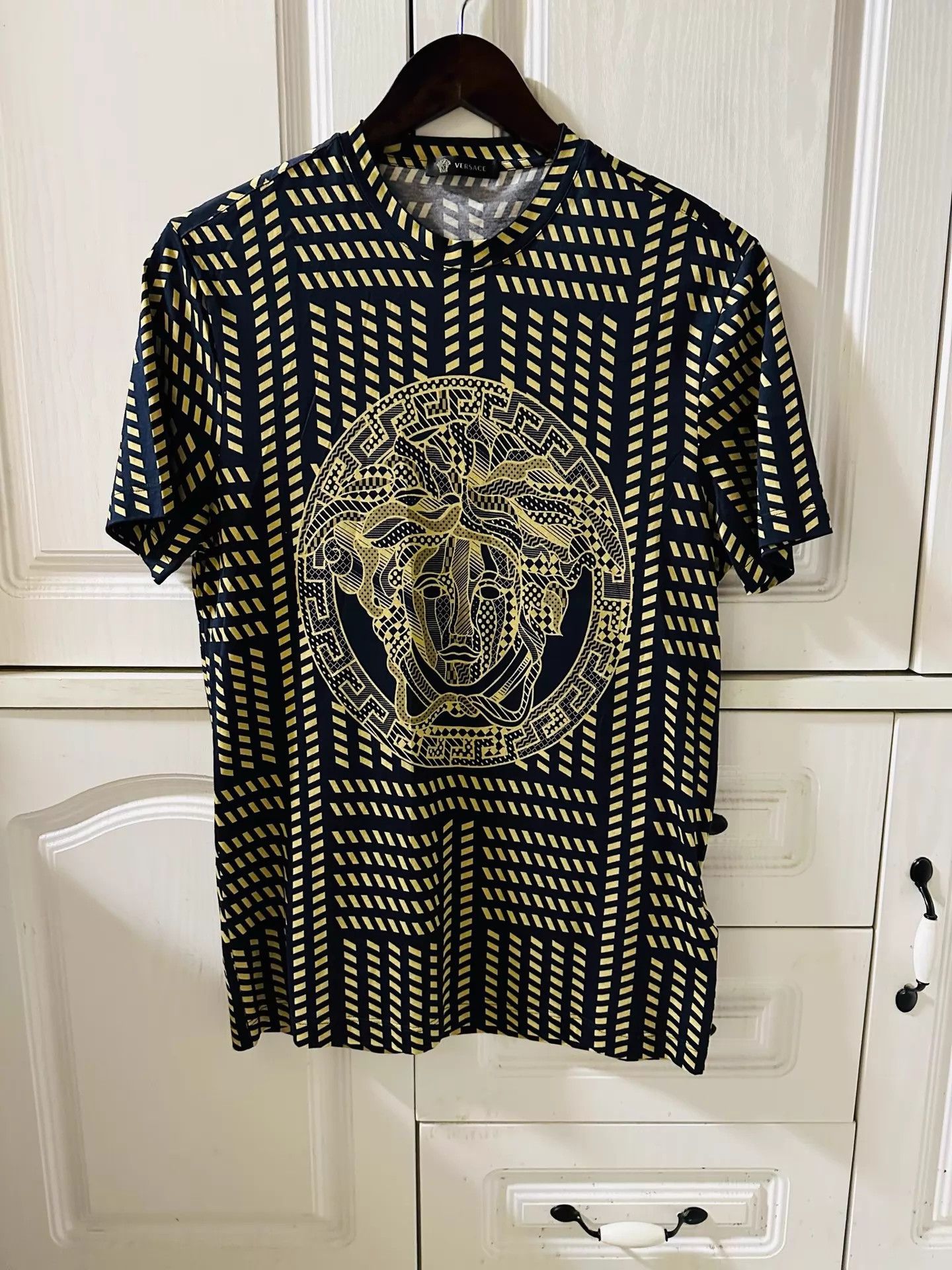 Versace Versace Medusa Black Print T-Shirt S Size US S / EU 44-46 / 1 - 1 Thumbnail