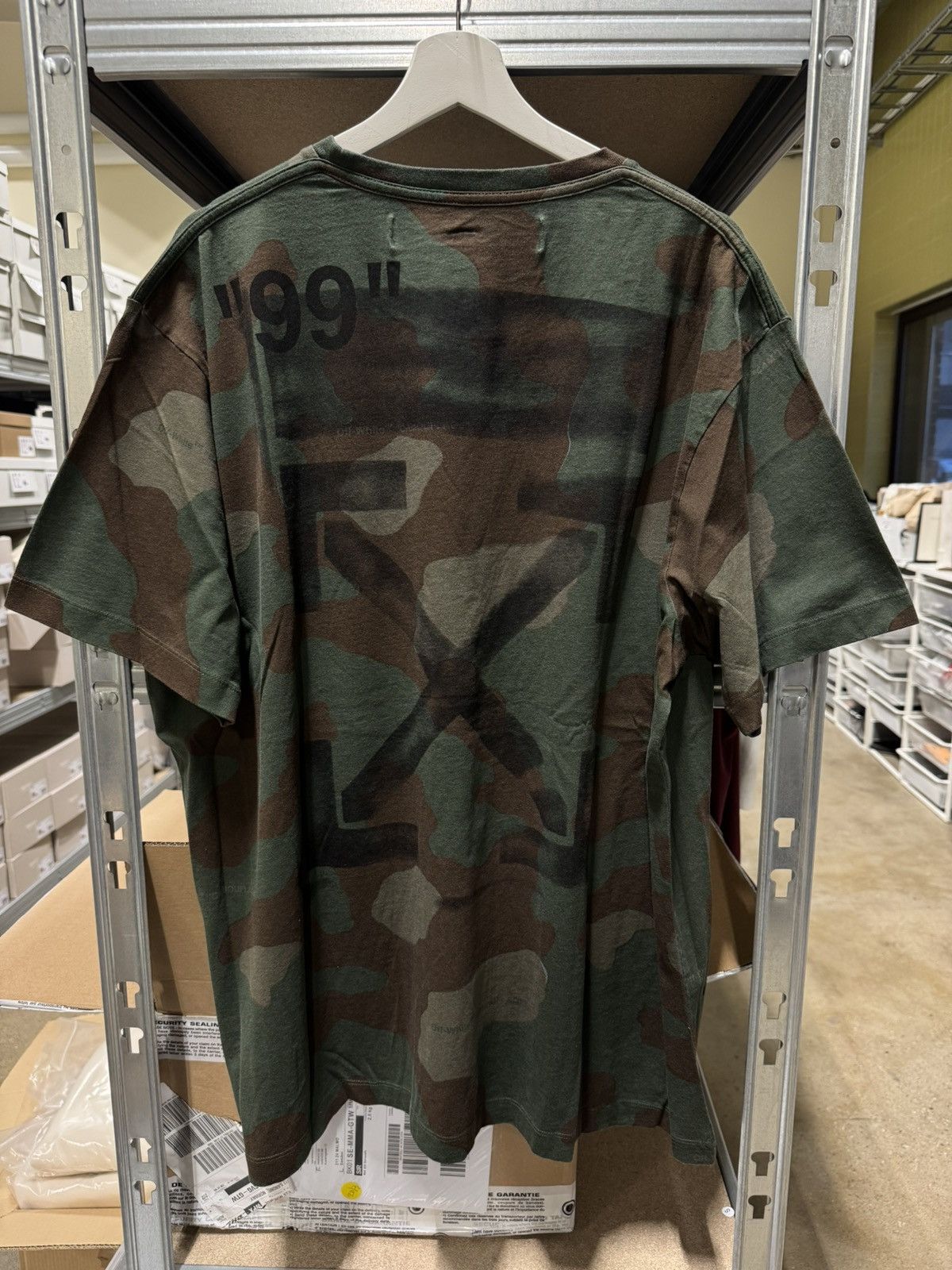 Off-White Off-White Camouflage Arrow T-Shirt NEW 500$ Size US XL / EU 56 / 4 - 1 Thumbnail