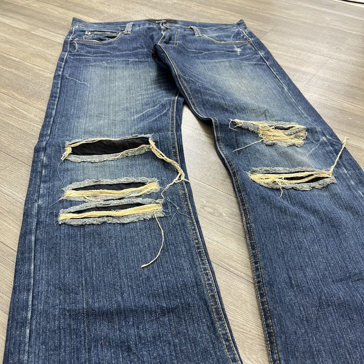 If Six Was Nine × Japanese Brand × Le Grande Bleu (L.G.B.) Y2K I ☠️ Rock Limited Distressed Skulls Blue Jeans Lgb Goa Size US 34 / EU 50 - 15 Thumbnail