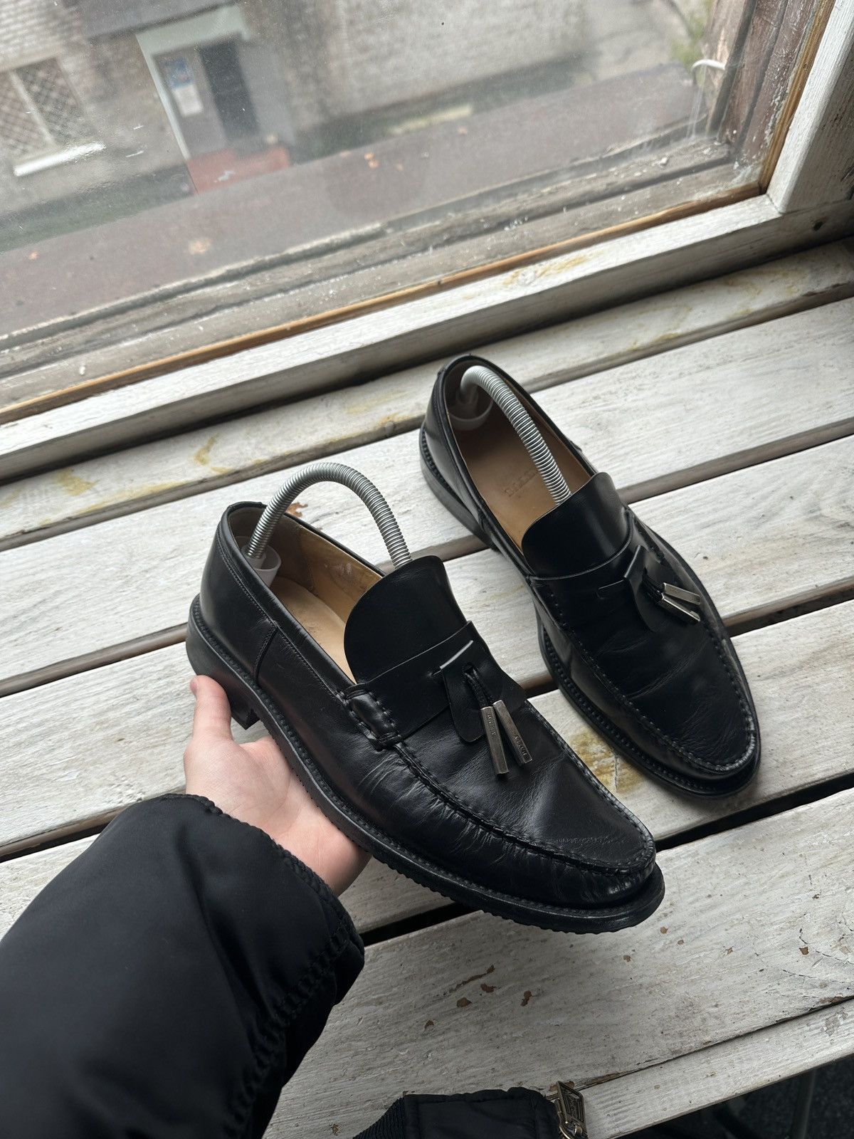 Bally LUXURY 🚨 BALLY VNTG LOAFERS SHOES MEN BLACK RARE Size US 9 / EU 42 - 1 Thumbnail