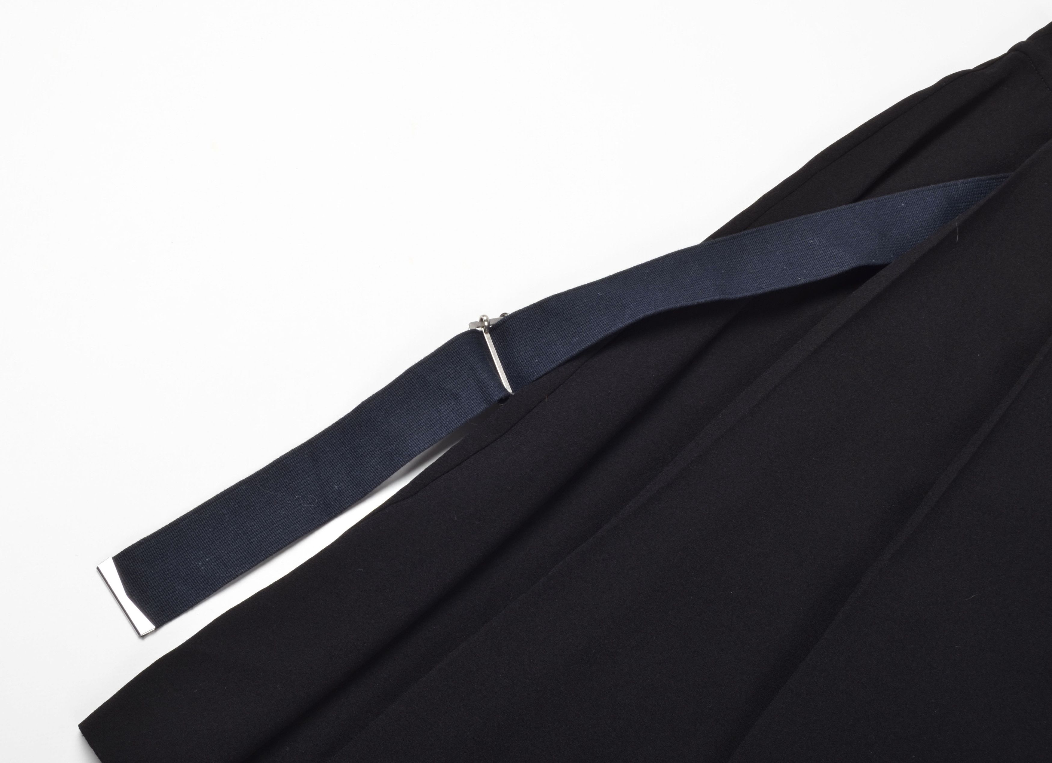 Marc by Marc Jacobs Women's Marc Jacobs Black Pleated Straps Knee Length Skirt Size 26" / US 2 / IT 38 - 6 Thumbnail