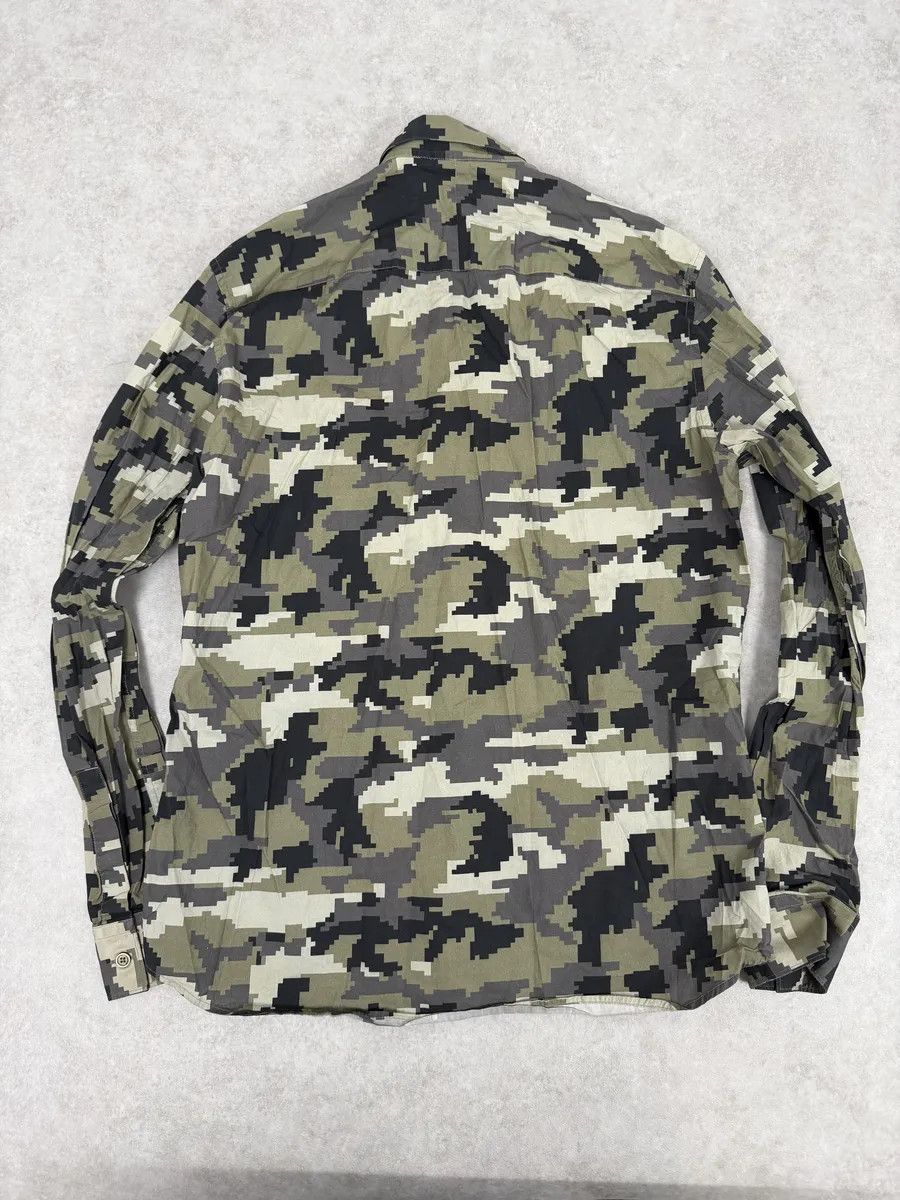 Givenchy AW2015 Givenchy Camo Green Shirt by Riccardo Tisci Size US S / EU 44-46 / 1 - 4 Thumbnail