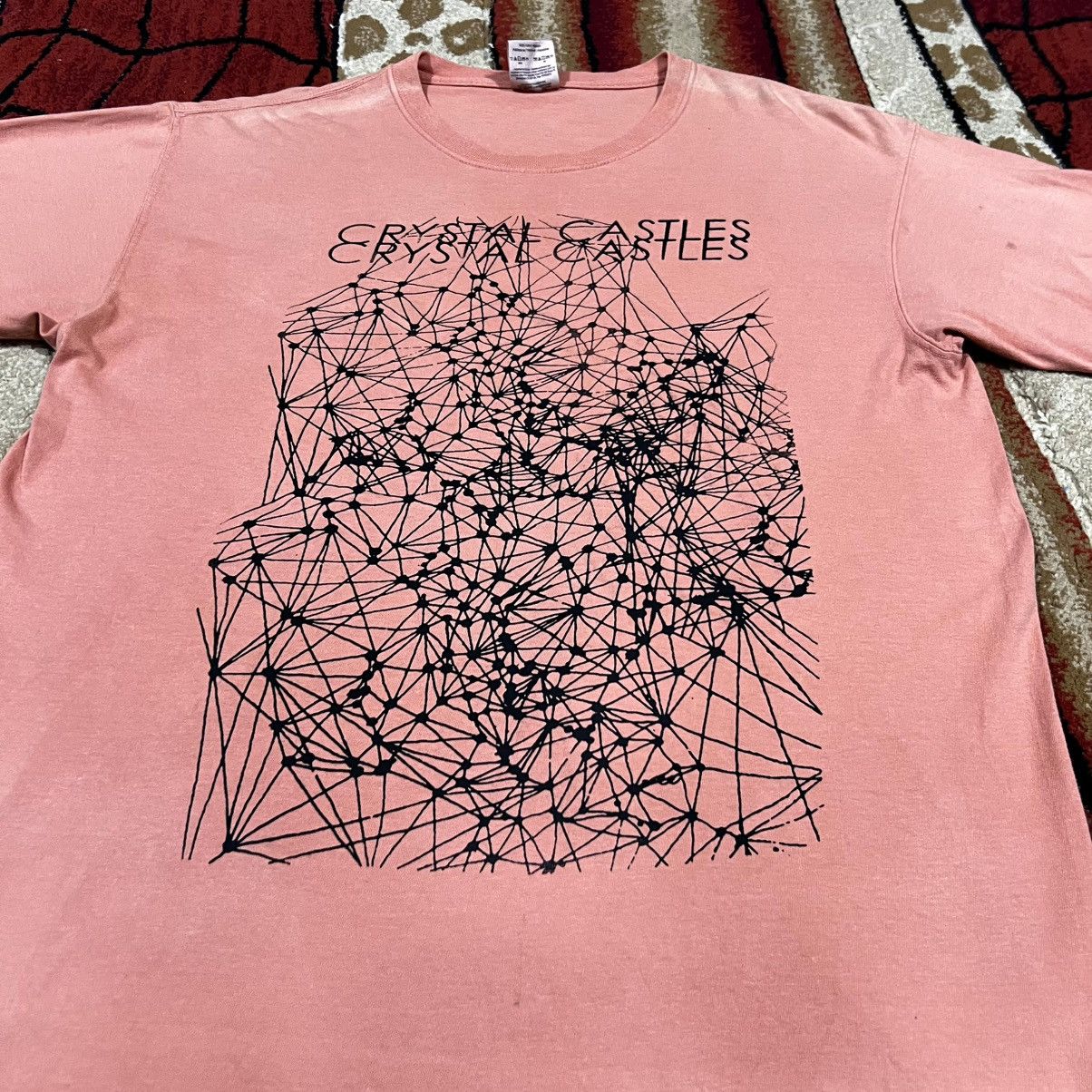 Band Tees Vintage Trashed Faded Crystal Castles Band T Shirt Size US XL / EU 56 / 4 - 3 Thumbnail